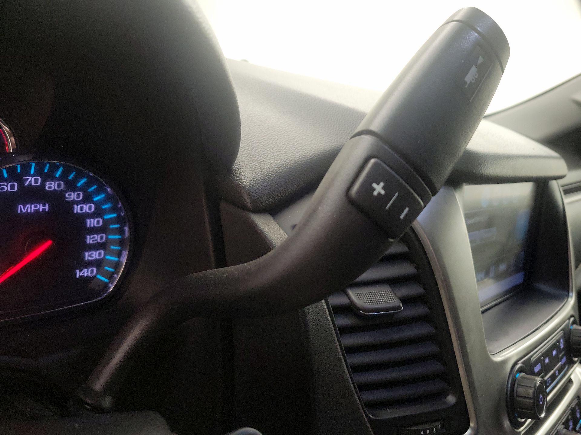 Thumbnail: 2017 Chevrolet Tahoe - 17