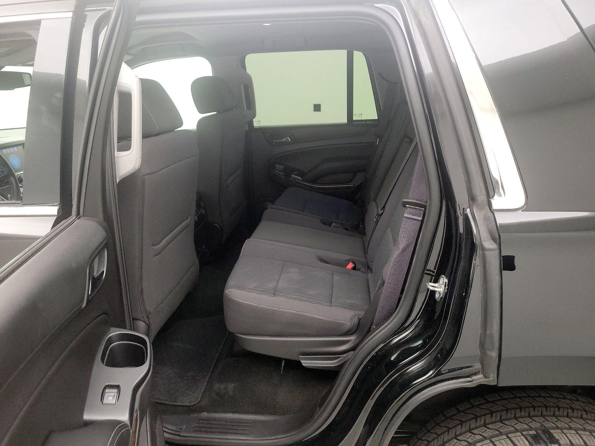 Thumbnail: 2017 Chevrolet Tahoe - 19