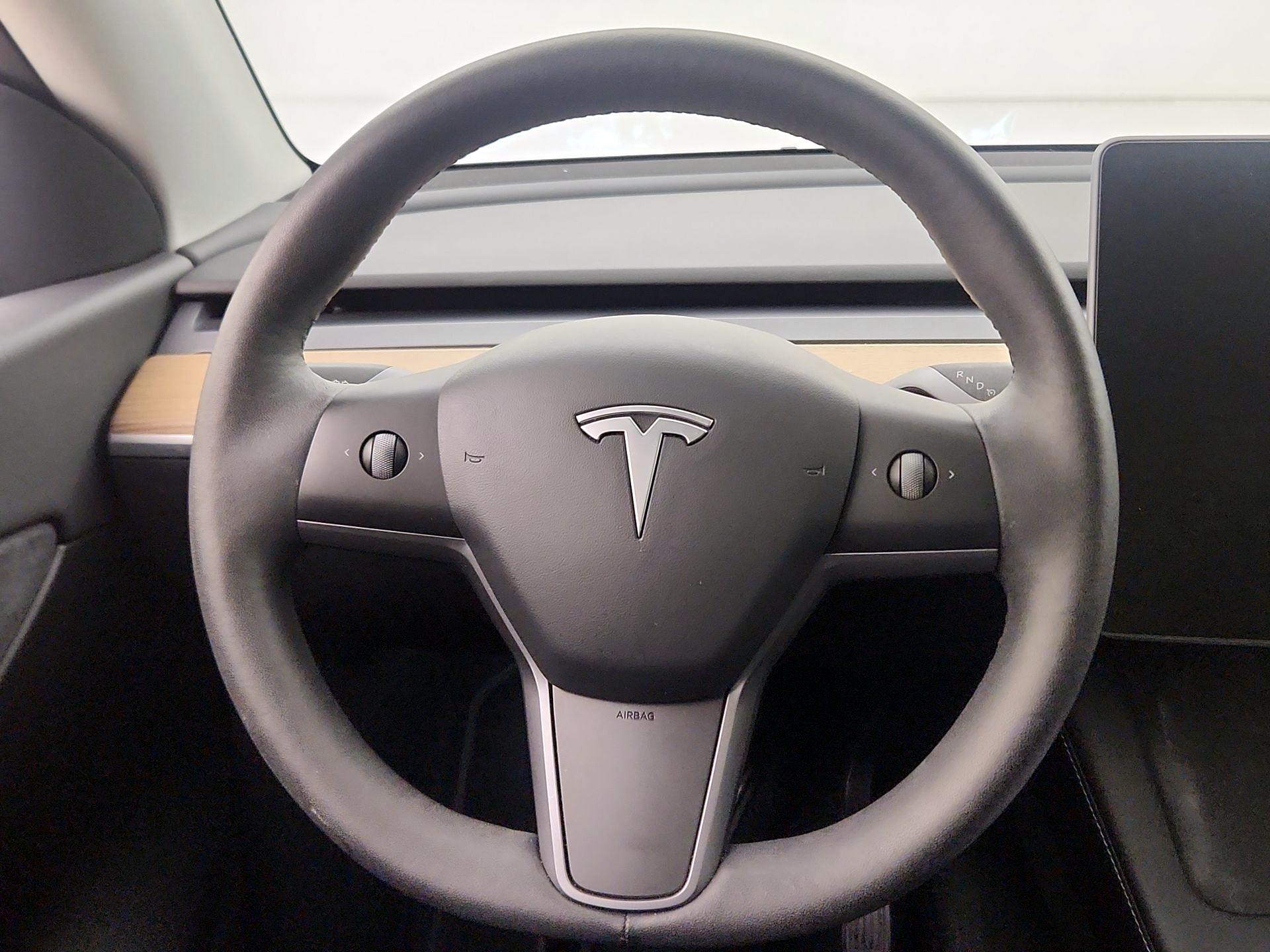 Thumbnail: 2022 Tesla Model Y - 10