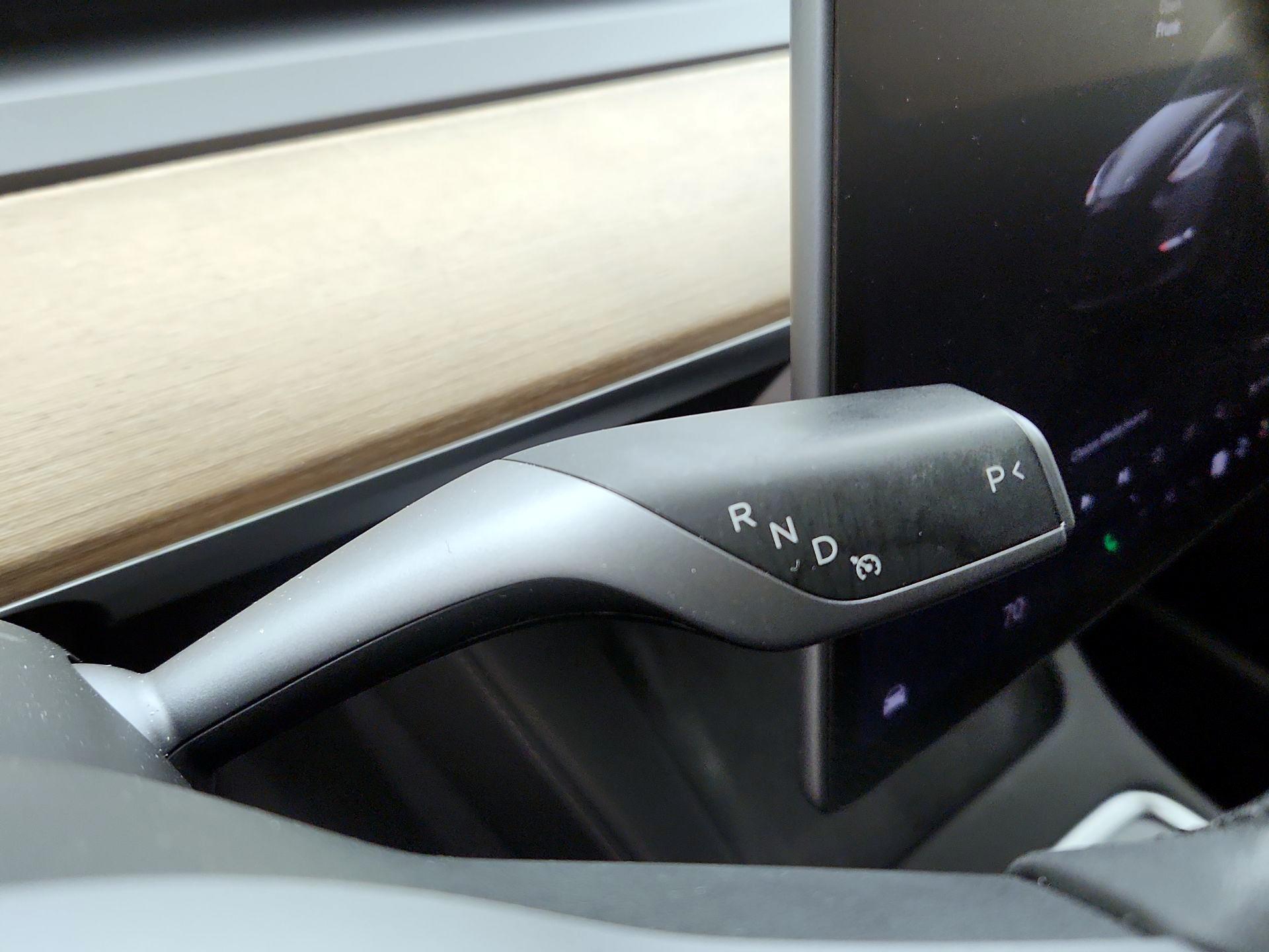 Thumbnail: 2022 Tesla Model Y - 17