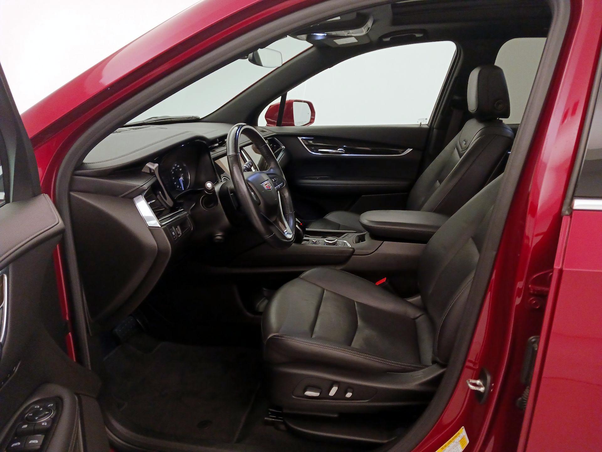 Thumbnail: 2020 Cadillac XT6 - 11
