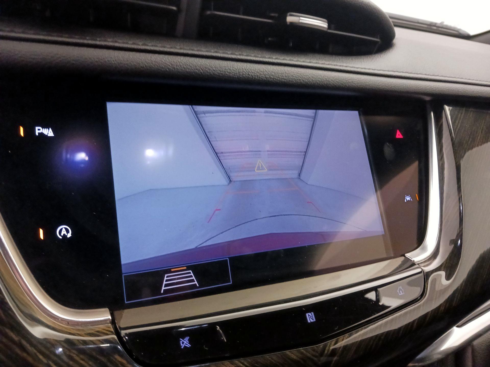 Thumbnail: 2020 Cadillac XT6 - 14