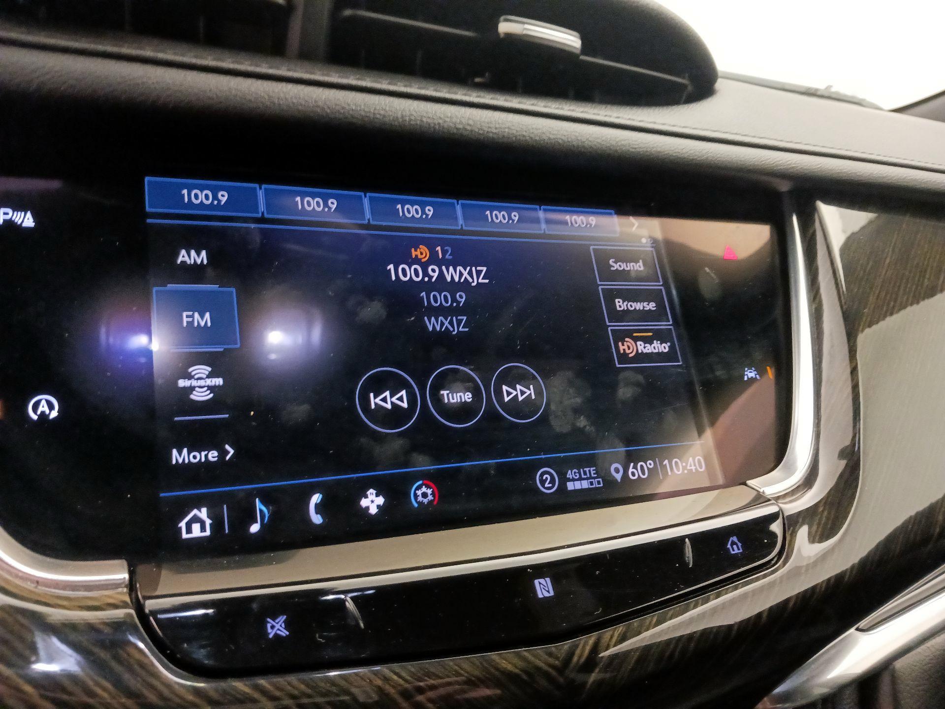 Thumbnail: 2020 Cadillac XT6 - 15
