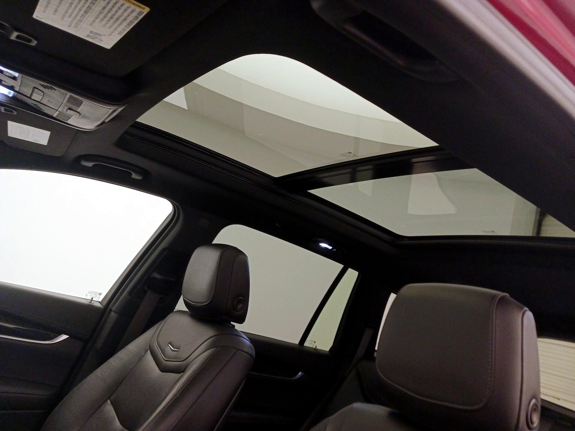 Thumbnail: 2020 Cadillac XT6 - 19