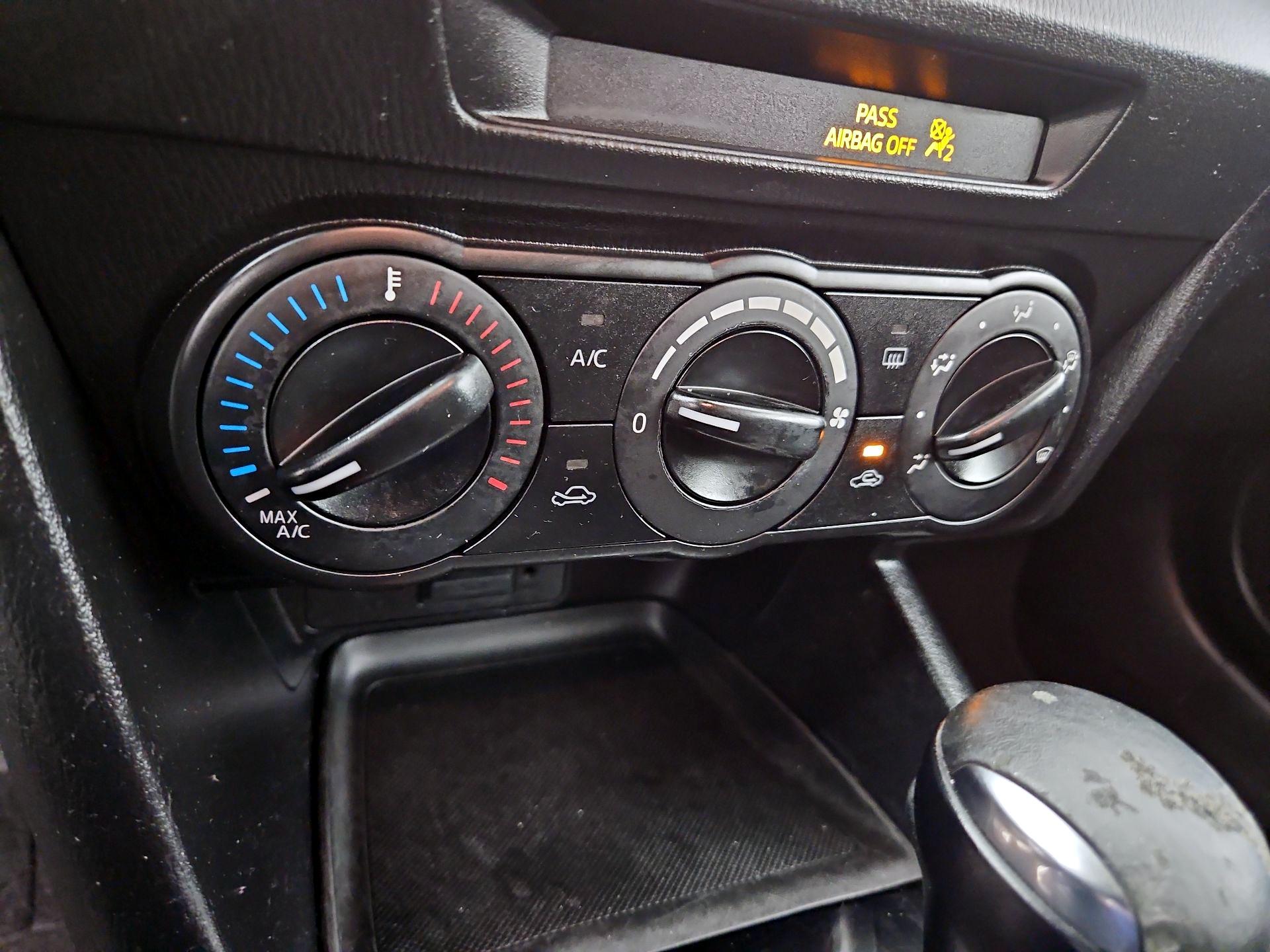 Thumbnail: 2015 Mazda Mazda3 - 15