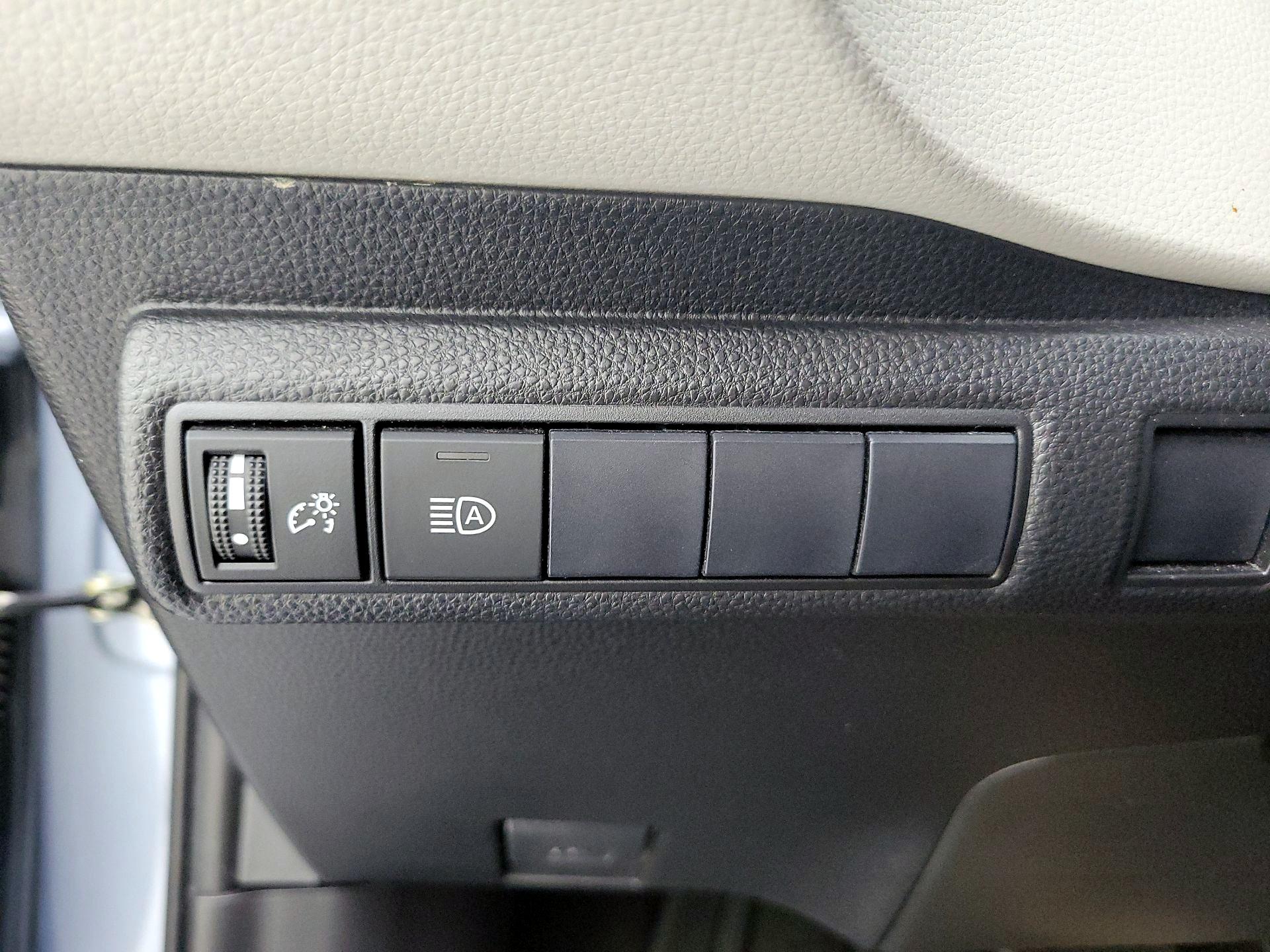 Thumbnail: 2021 Toyota Corolla - 13