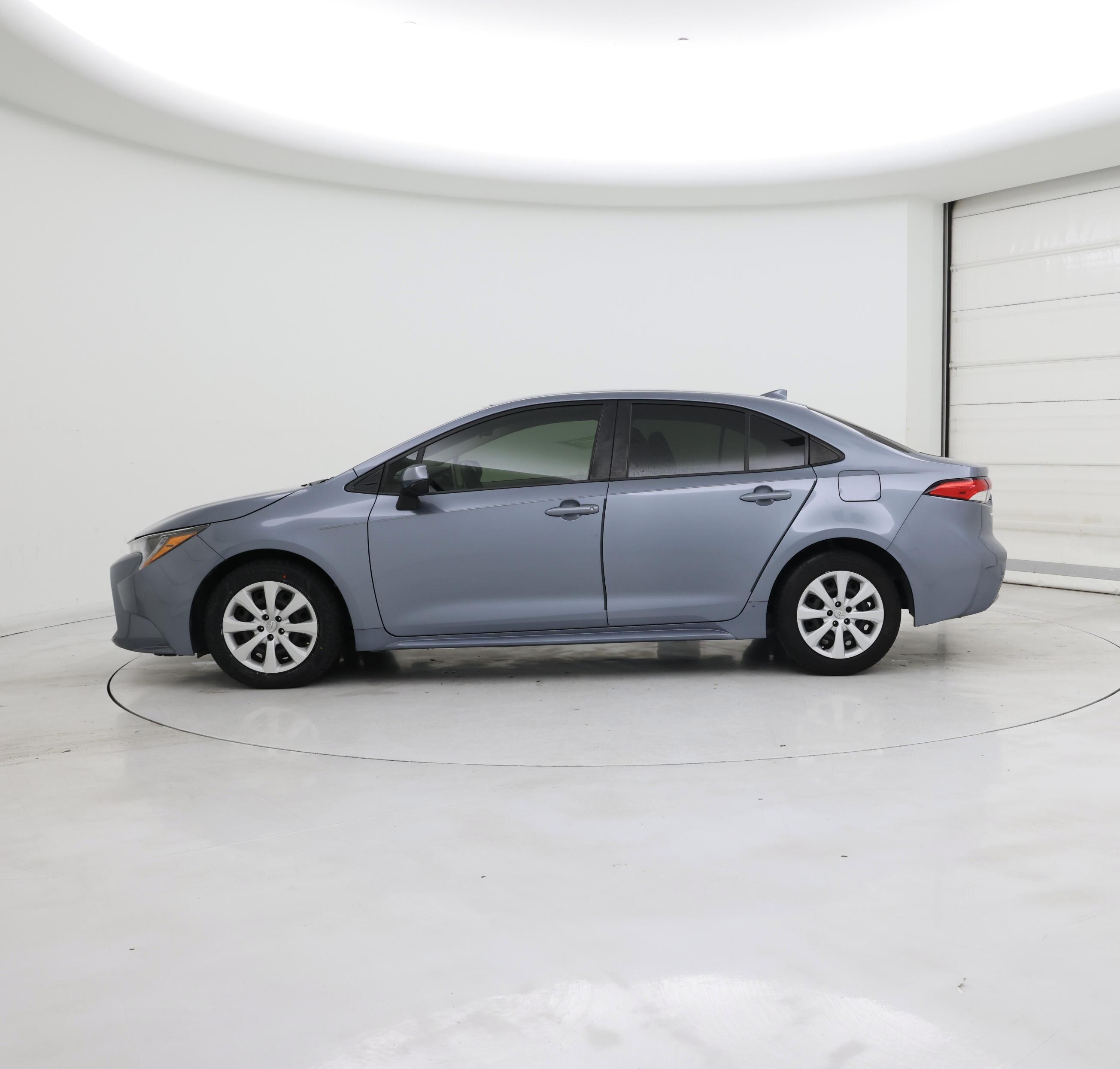 Thumbnail: 2021 Toyota Corolla - 3