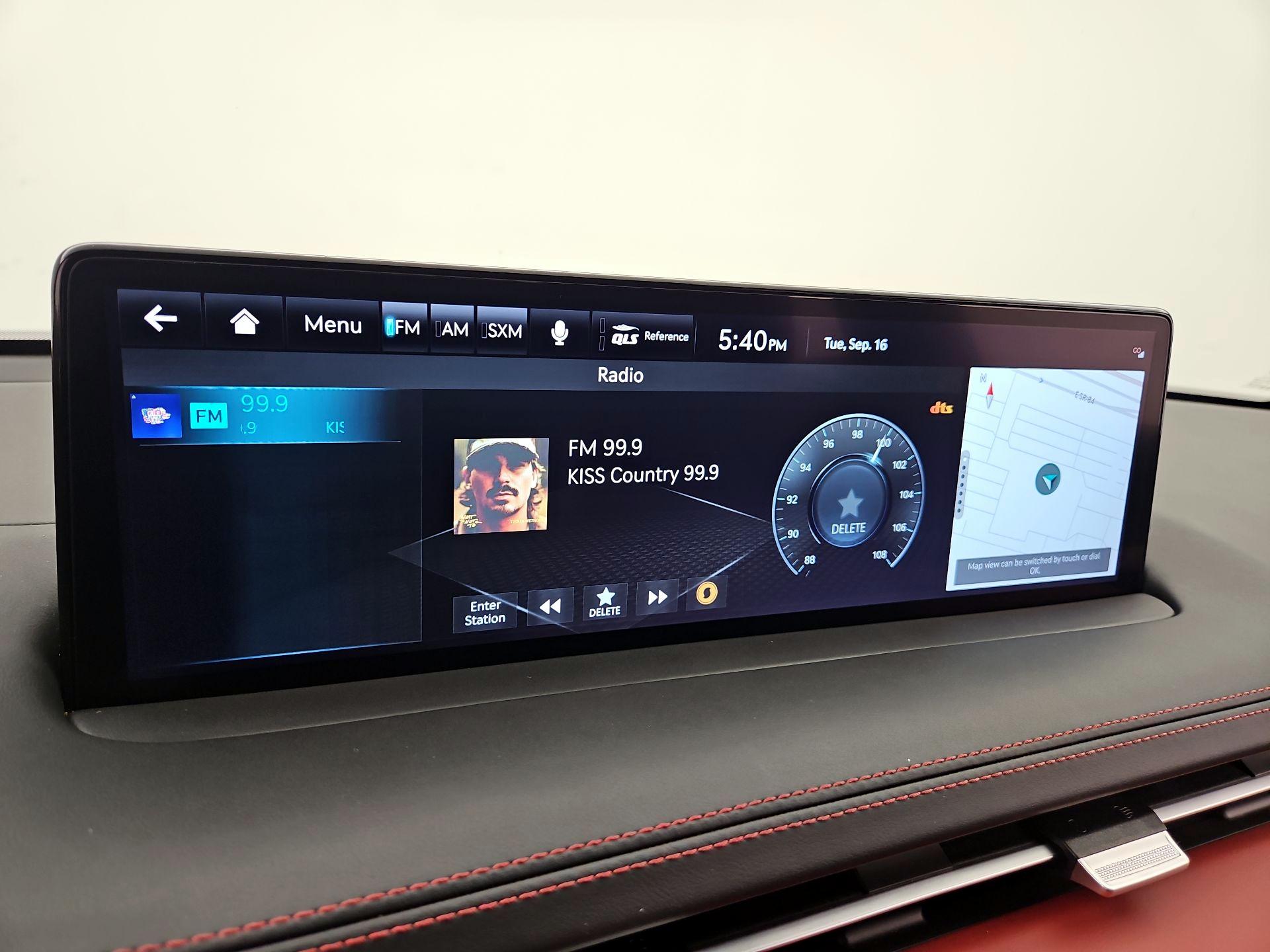 Thumbnail: 2023 Genesis GV70 - 16