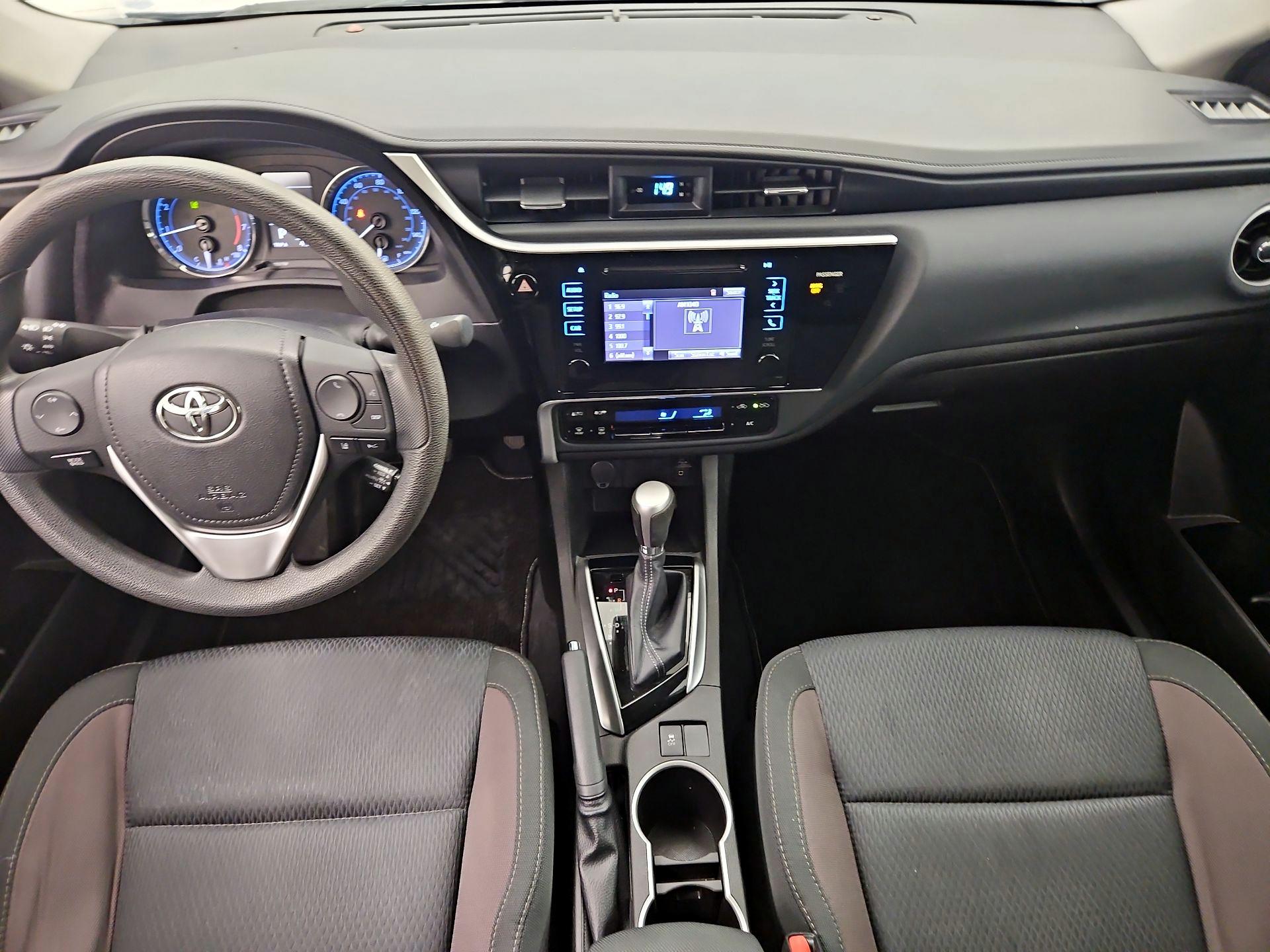 Thumbnail: 2017 Toyota Corolla - 9
