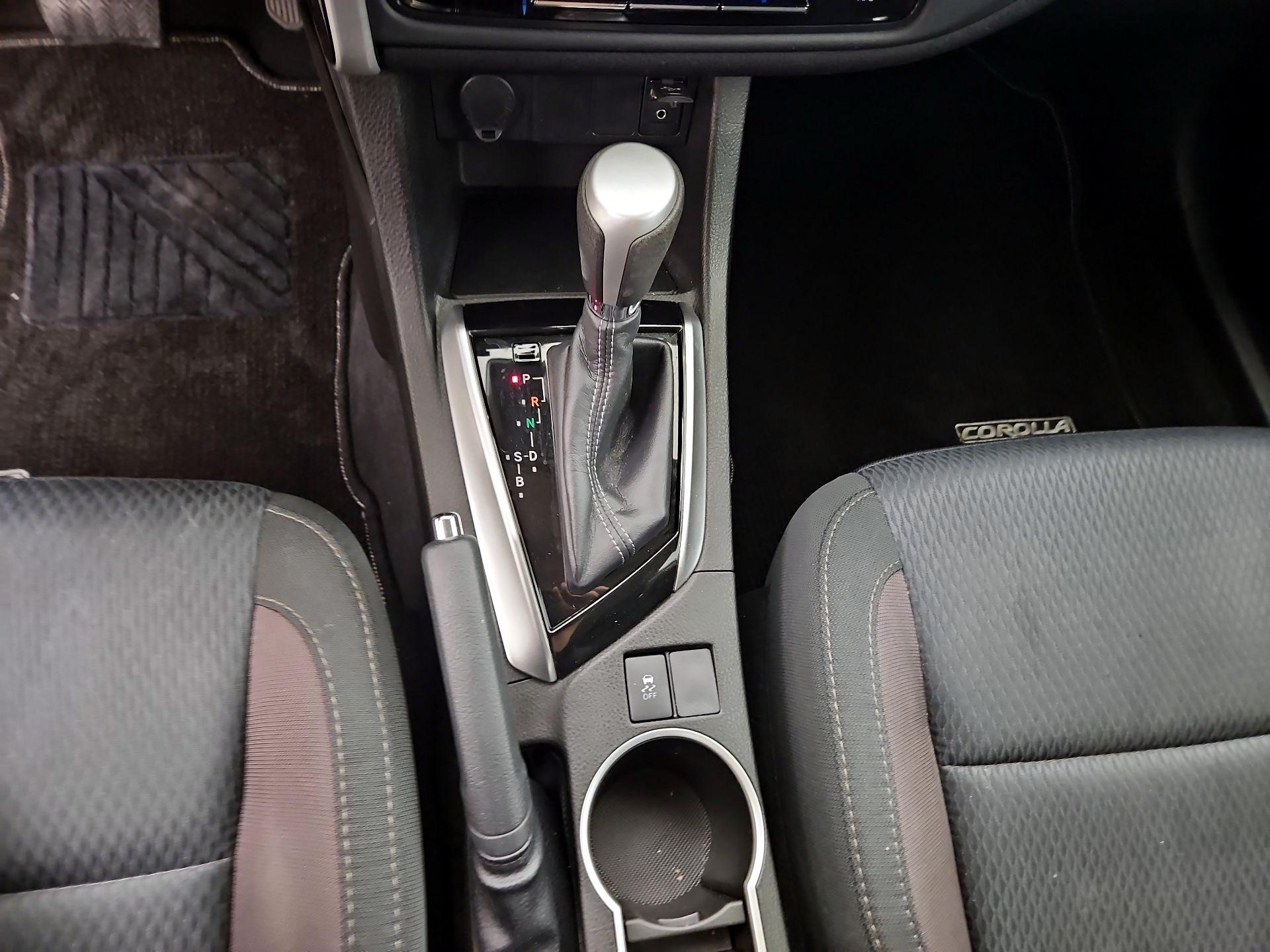 Thumbnail: 2017 Toyota Corolla - 17