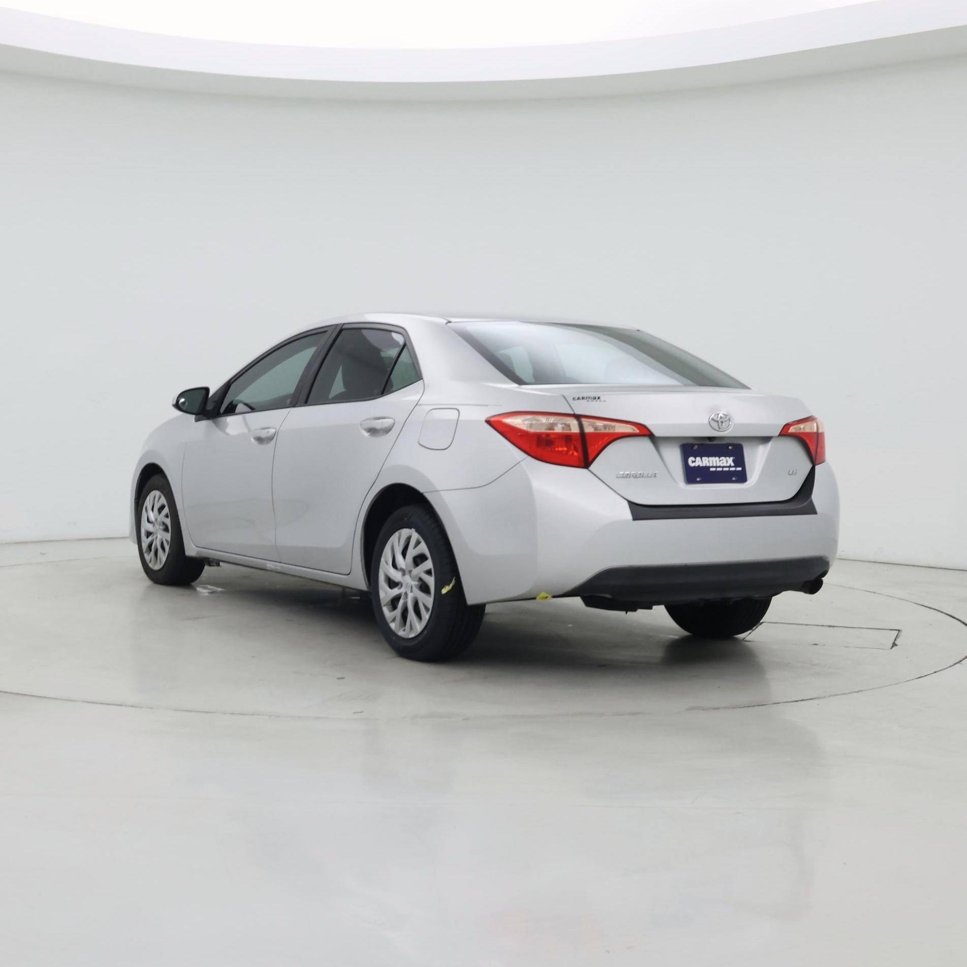 Thumbnail: 2017 Toyota Corolla - 2