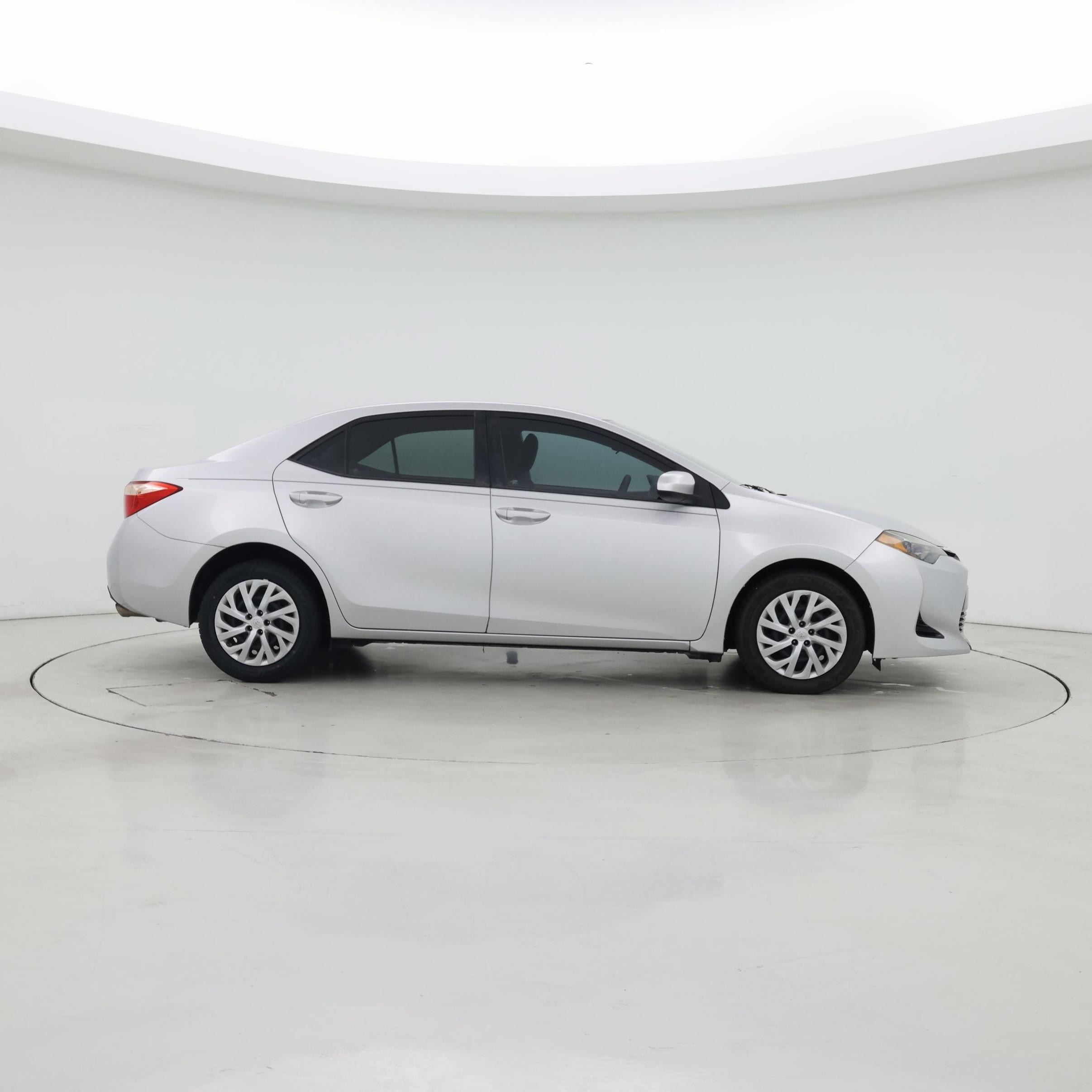Thumbnail: 2017 Toyota Corolla - 7