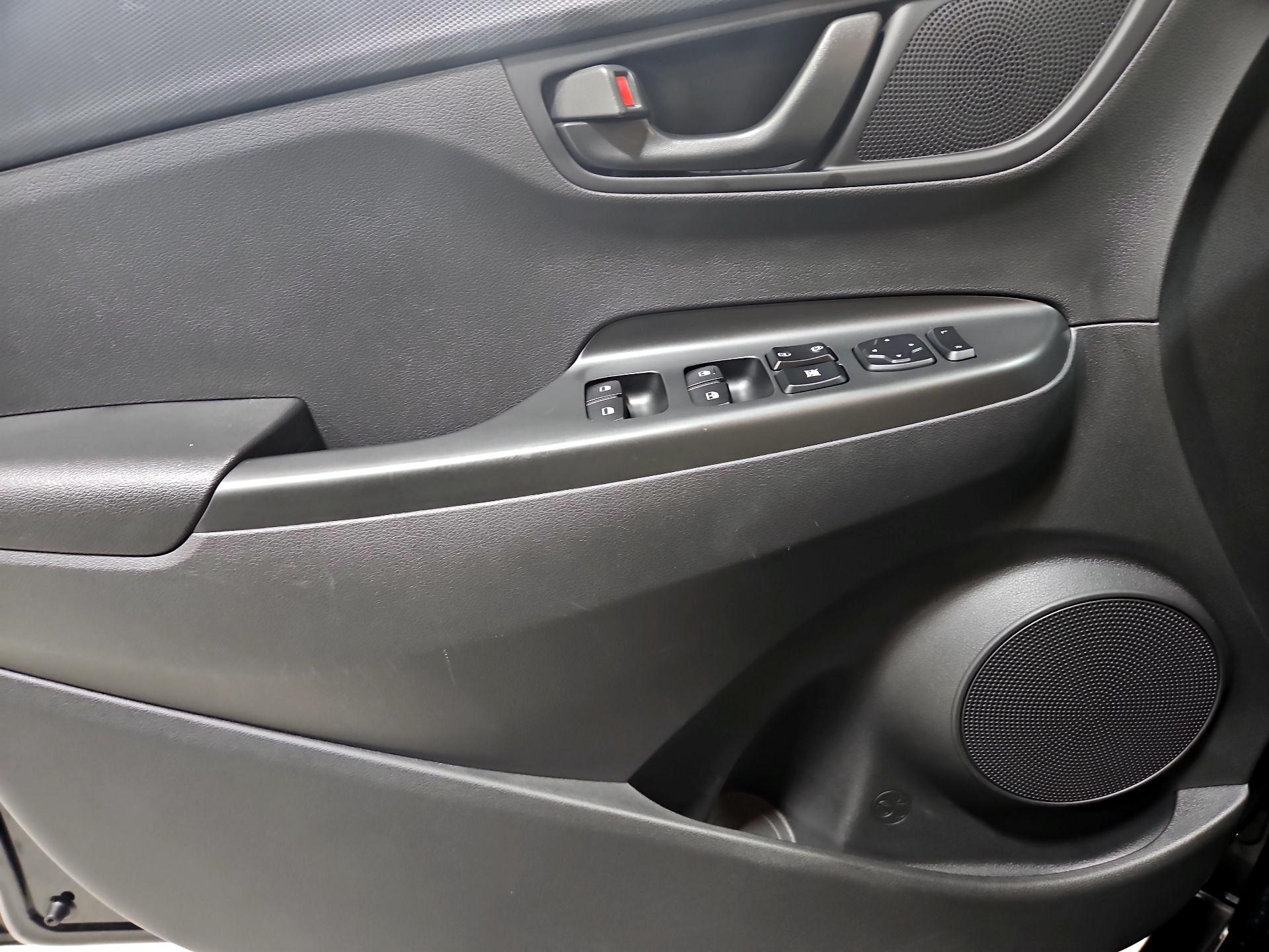 Thumbnail: 2023 Hyundai Kona - 12