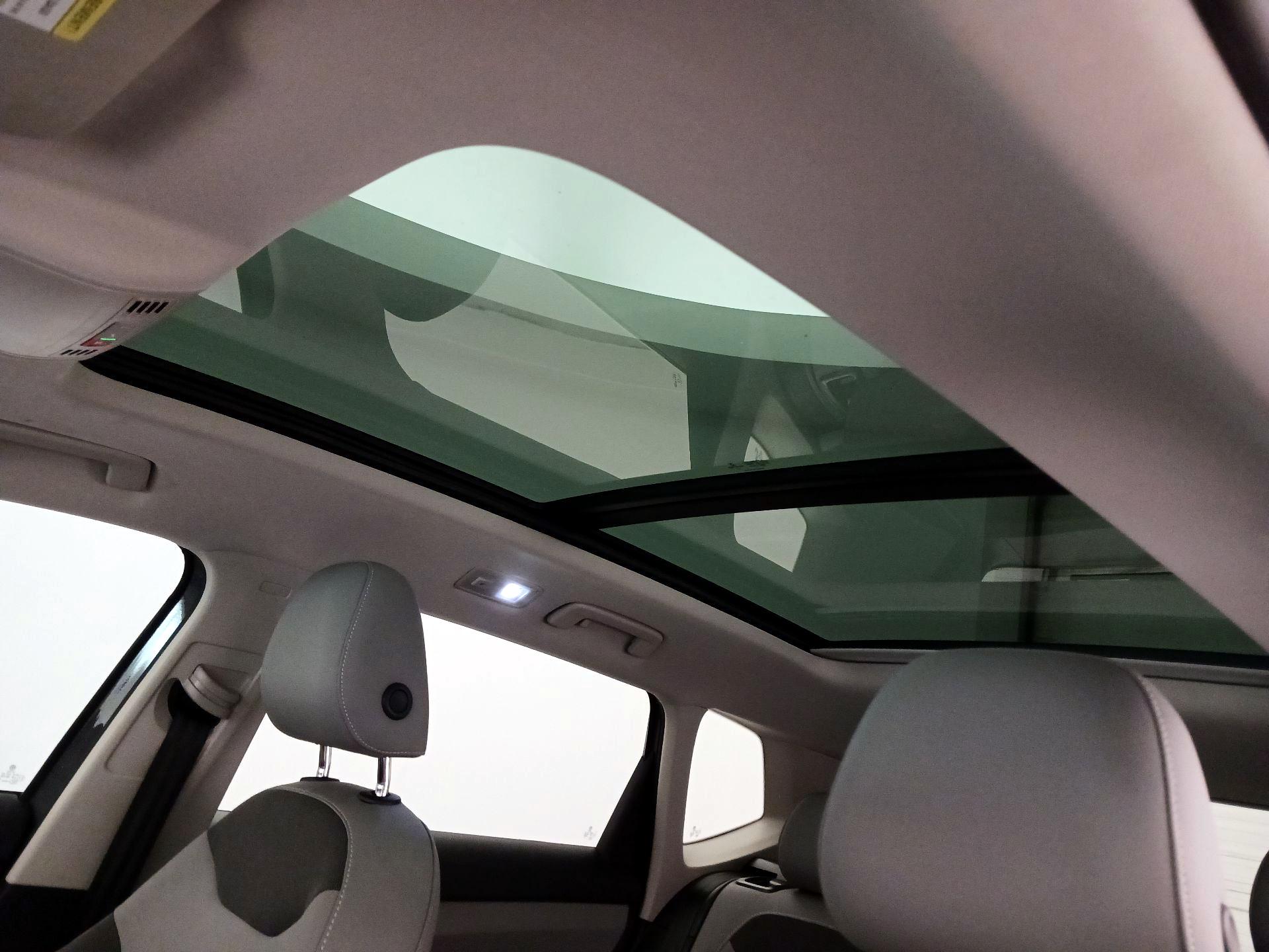 Thumbnail: 2022 Volkswagen Taos - 19