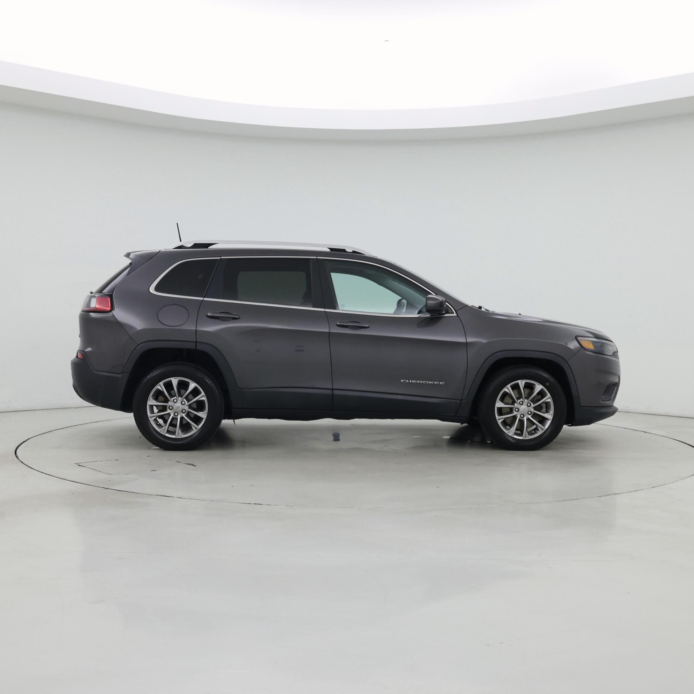 Thumbnail: 2019 Jeep Cherokee - 7