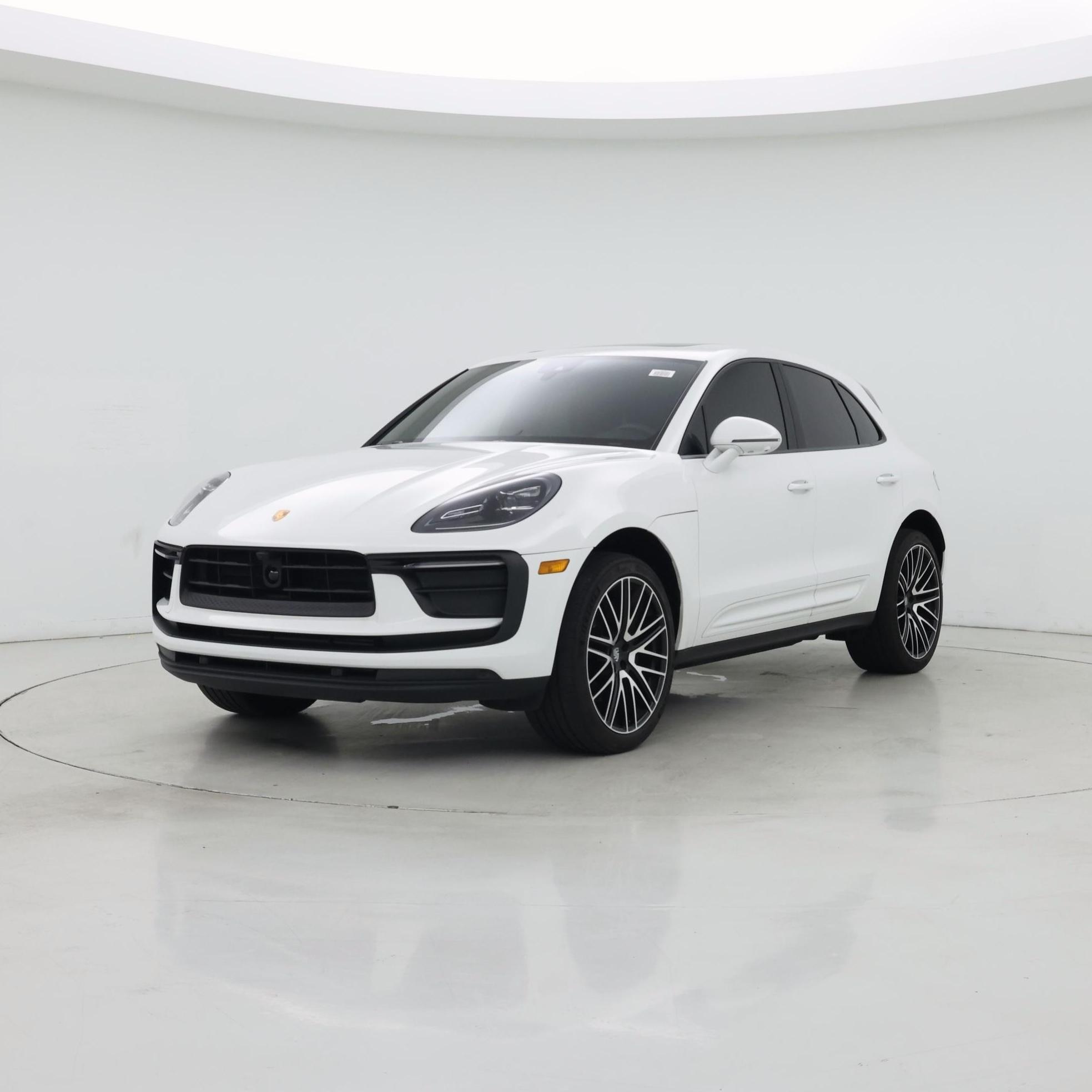 Thumbnail: 2023 Porsche Macan - 4