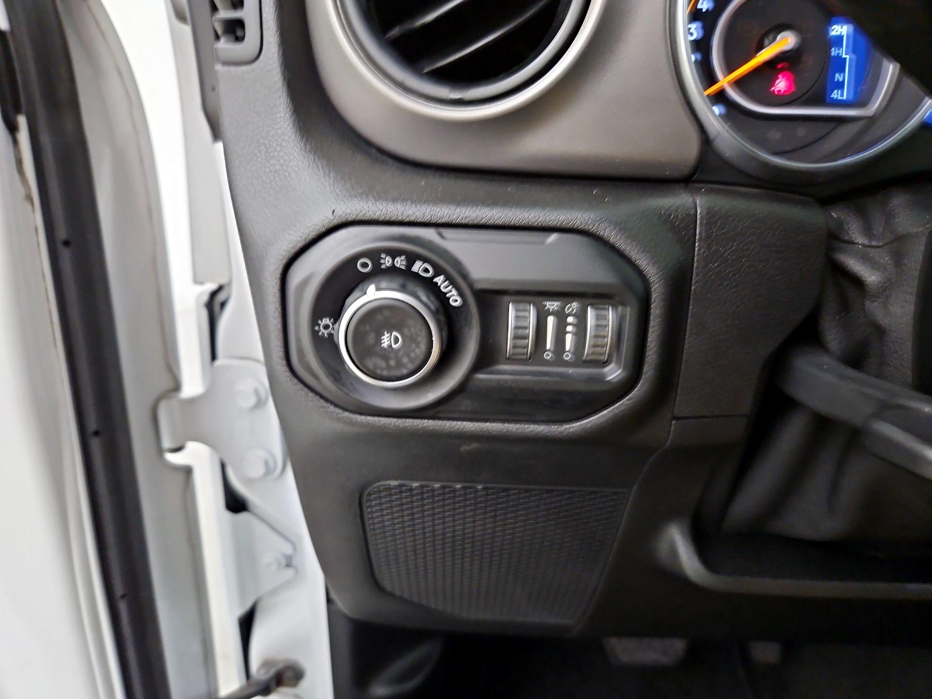 Thumbnail: 2020 Jeep Wrangler - 13