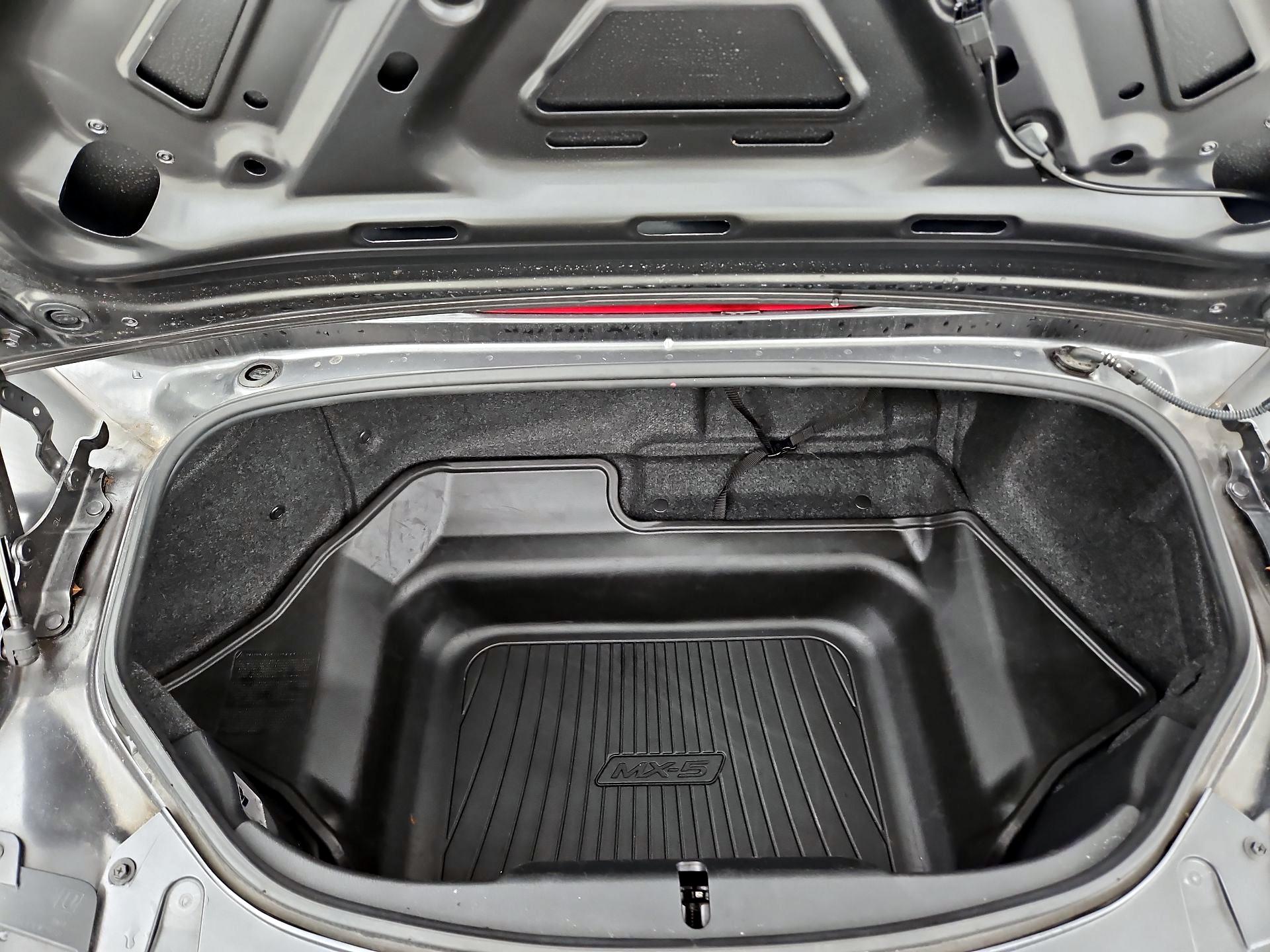 Thumbnail: 2016 Mazda MX-5 Miata - 19