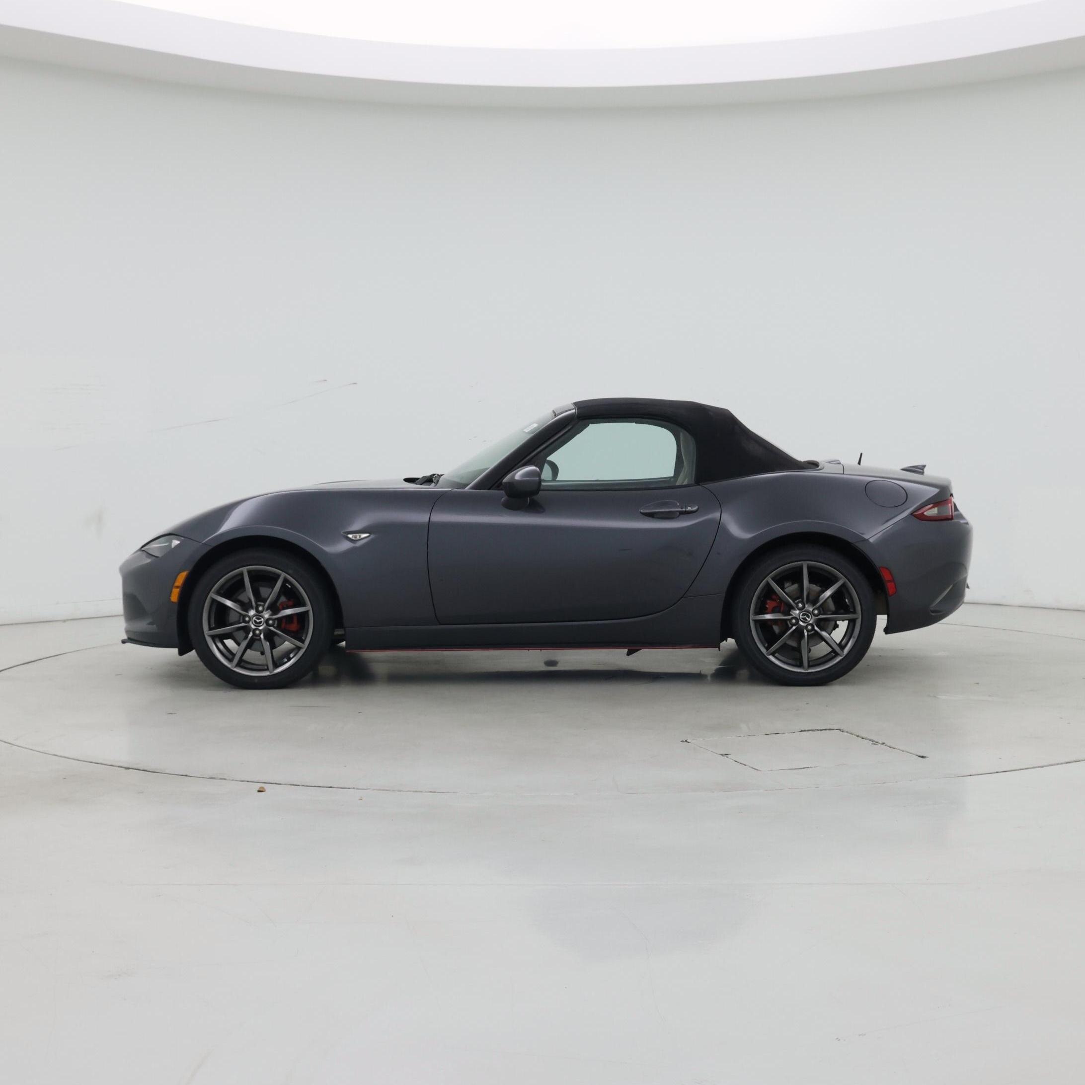 Thumbnail: 2016 Mazda MX-5 Miata - 3