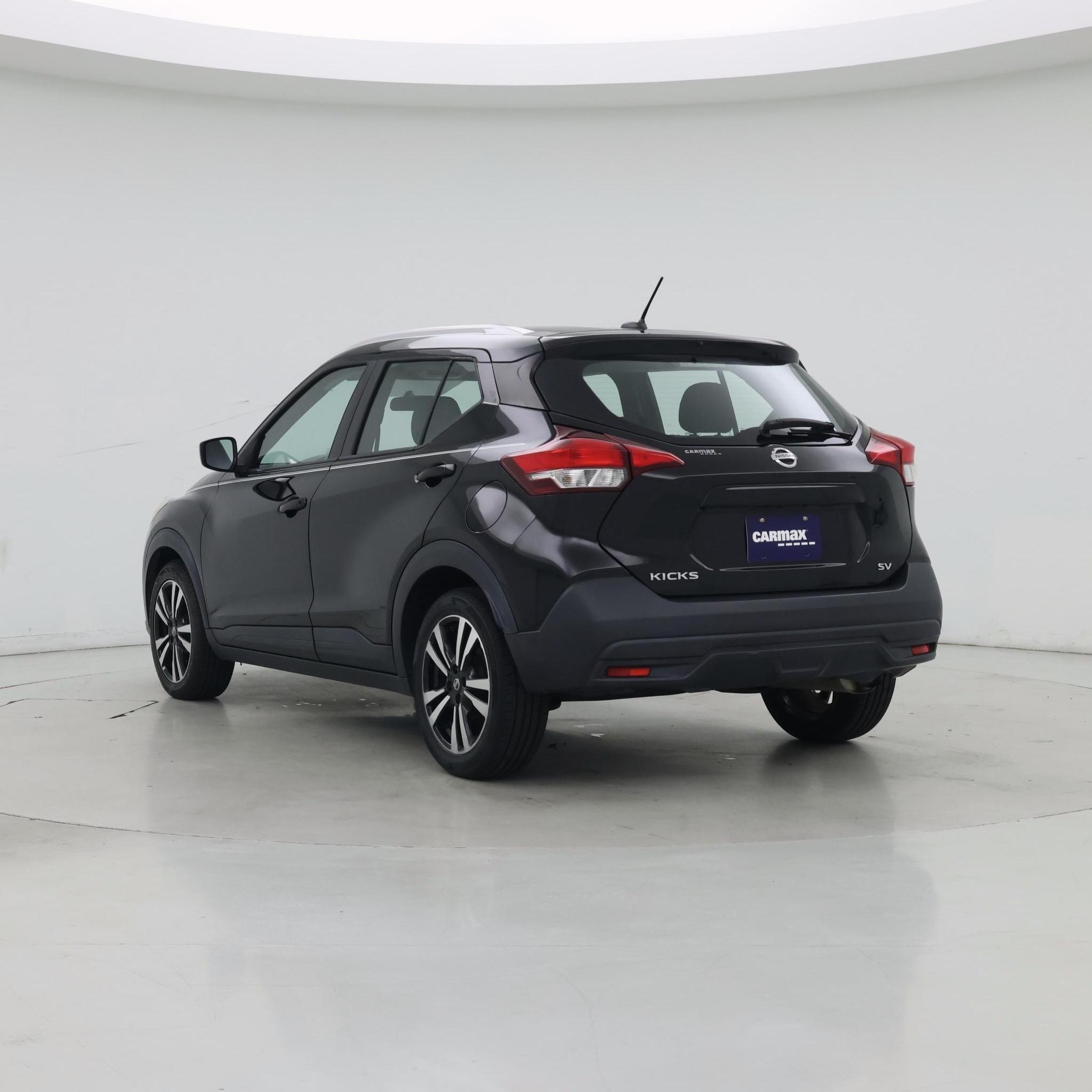 Thumbnail: 2019 Nissan Kicks - 2