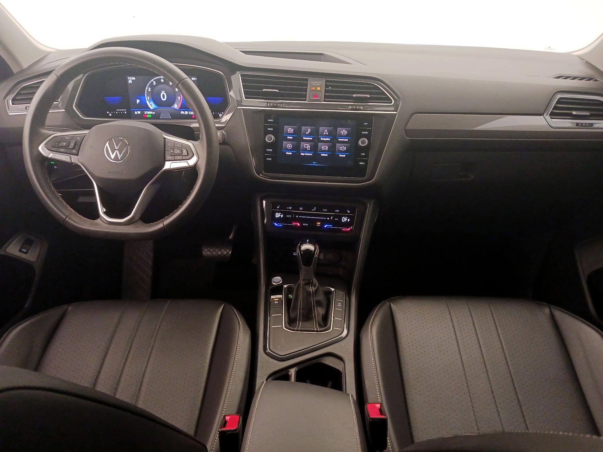 Thumbnail: 2022 Volkswagen Tiguan - 9