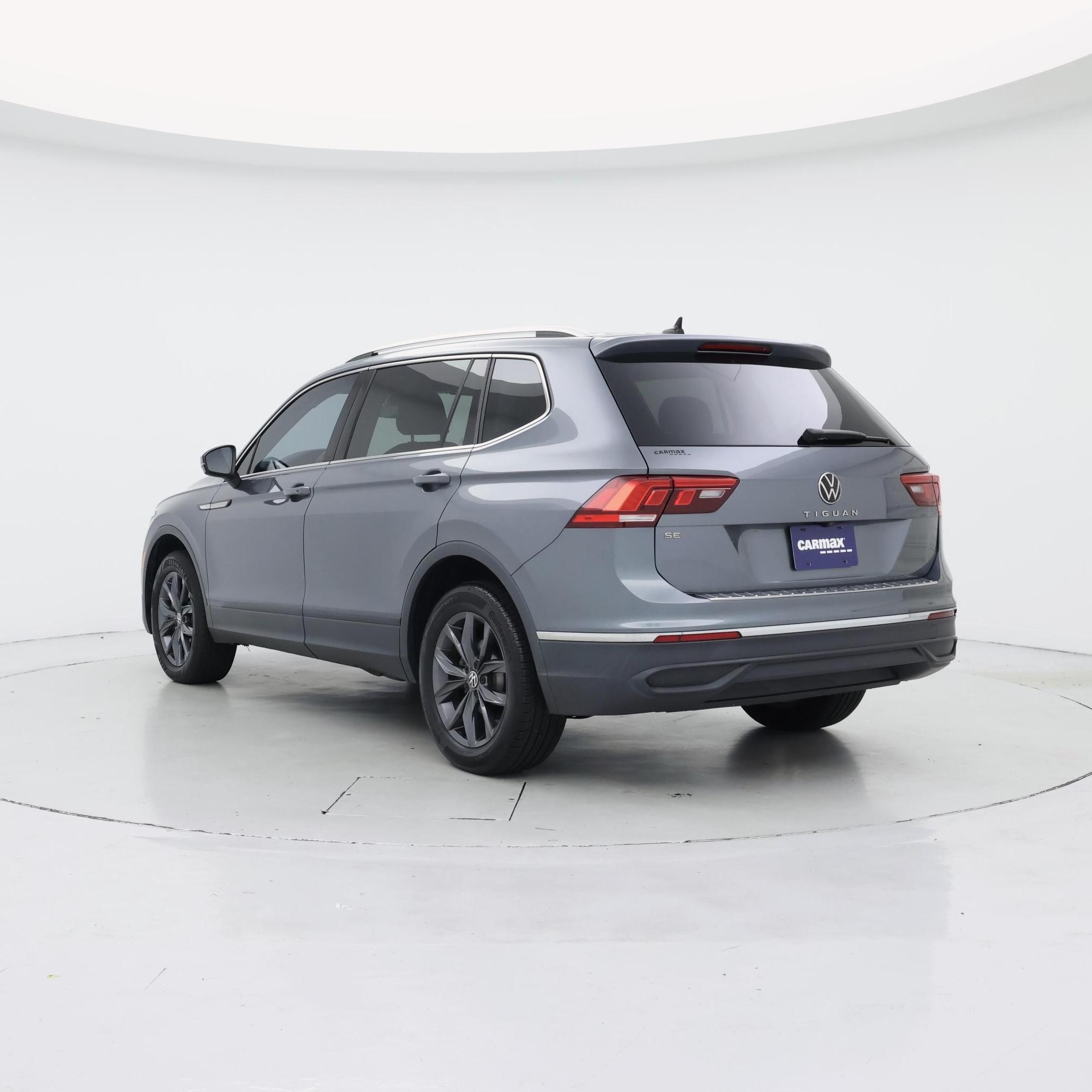 Thumbnail: 2022 Volkswagen Tiguan - 2