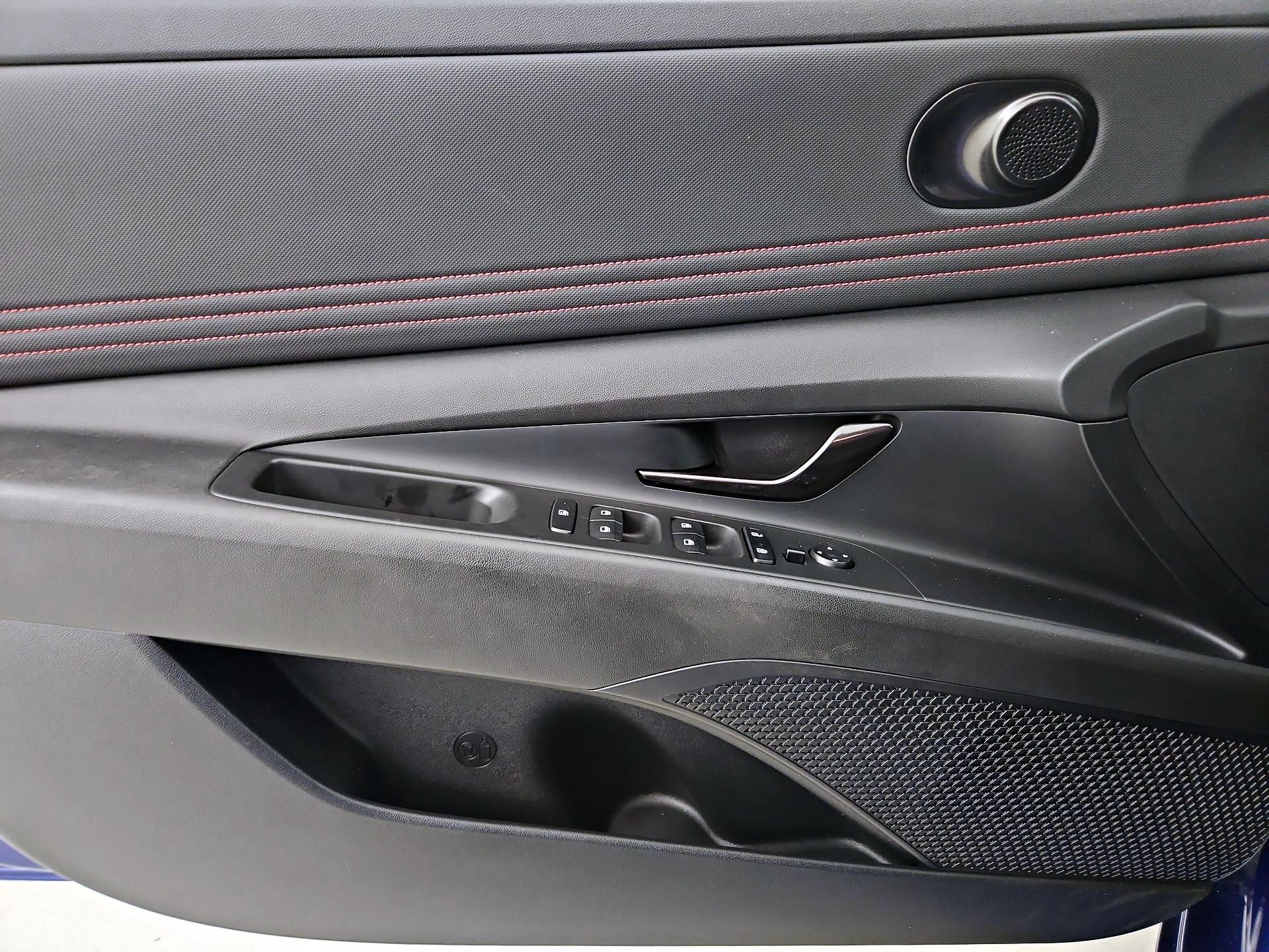 Thumbnail: 2023 Hyundai Elantra - 12