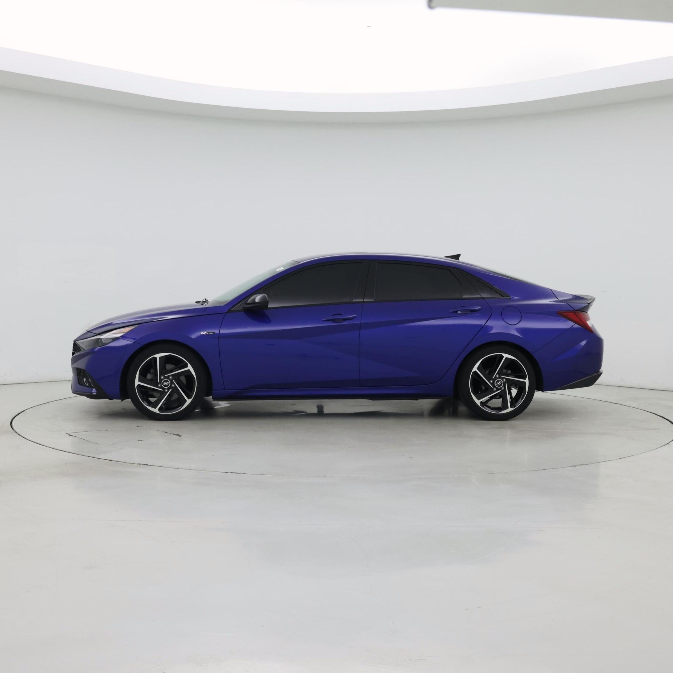 Thumbnail: 2023 Hyundai Elantra - 3
