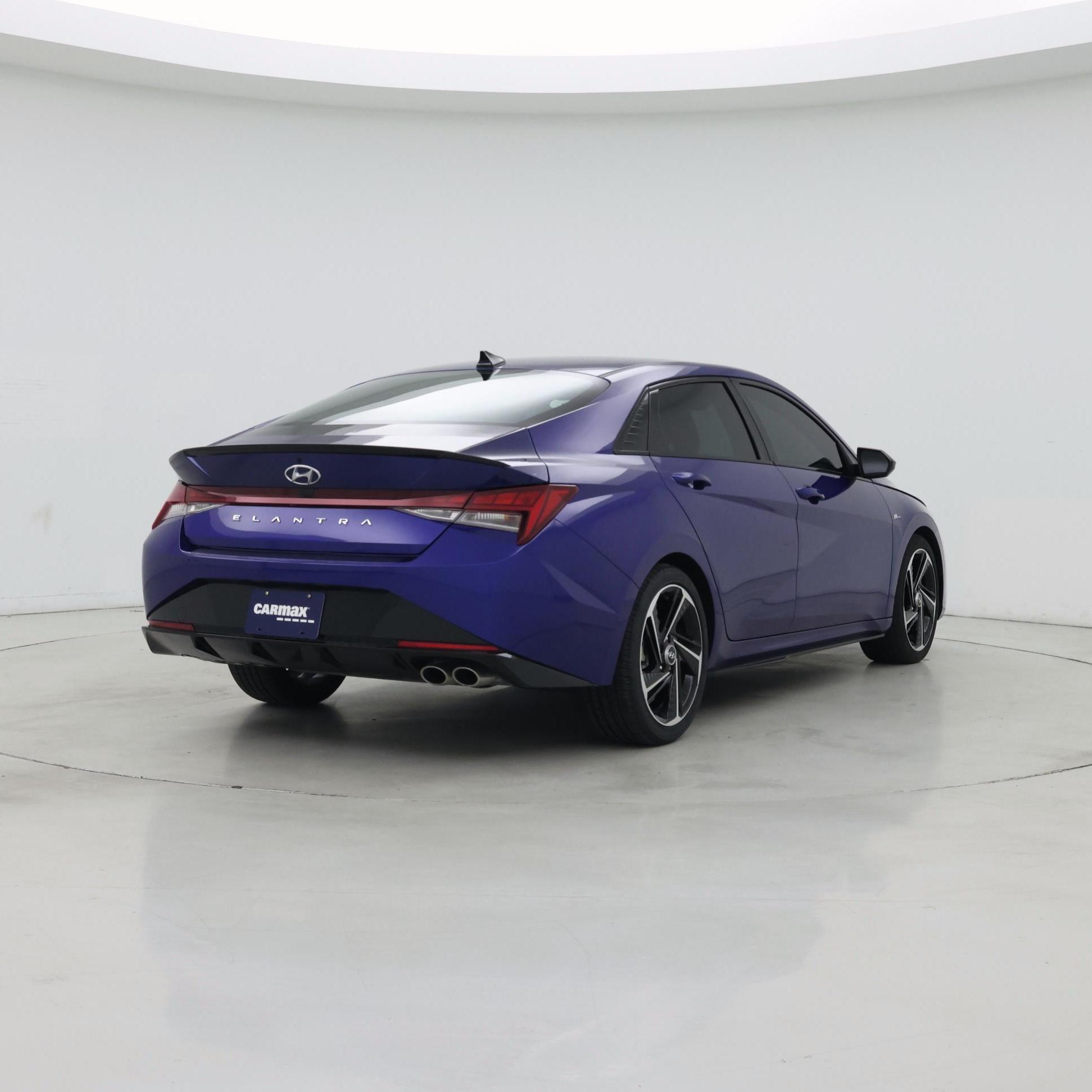 Thumbnail: 2023 Hyundai Elantra - 8