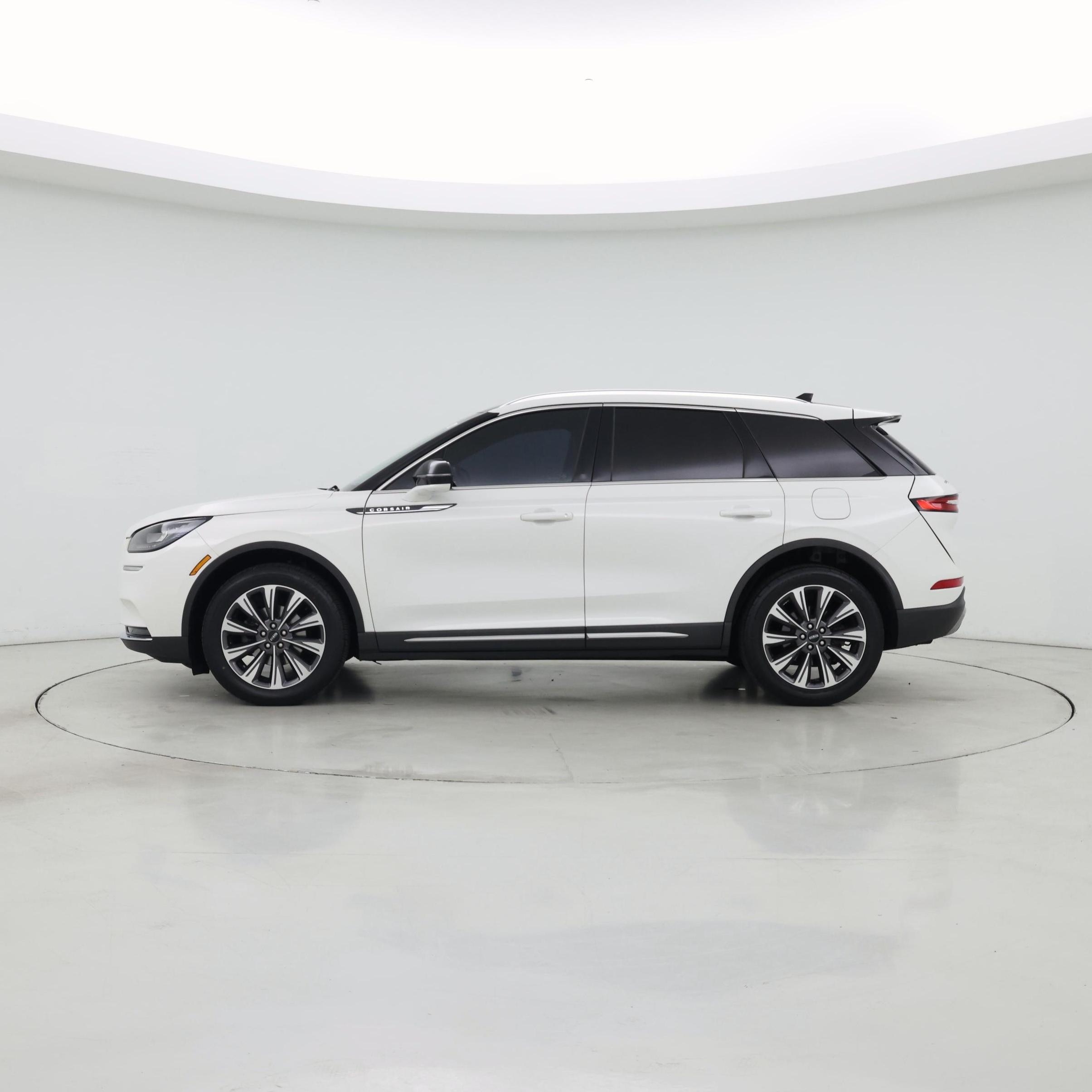Thumbnail: 2020 Lincoln Corsair - 3