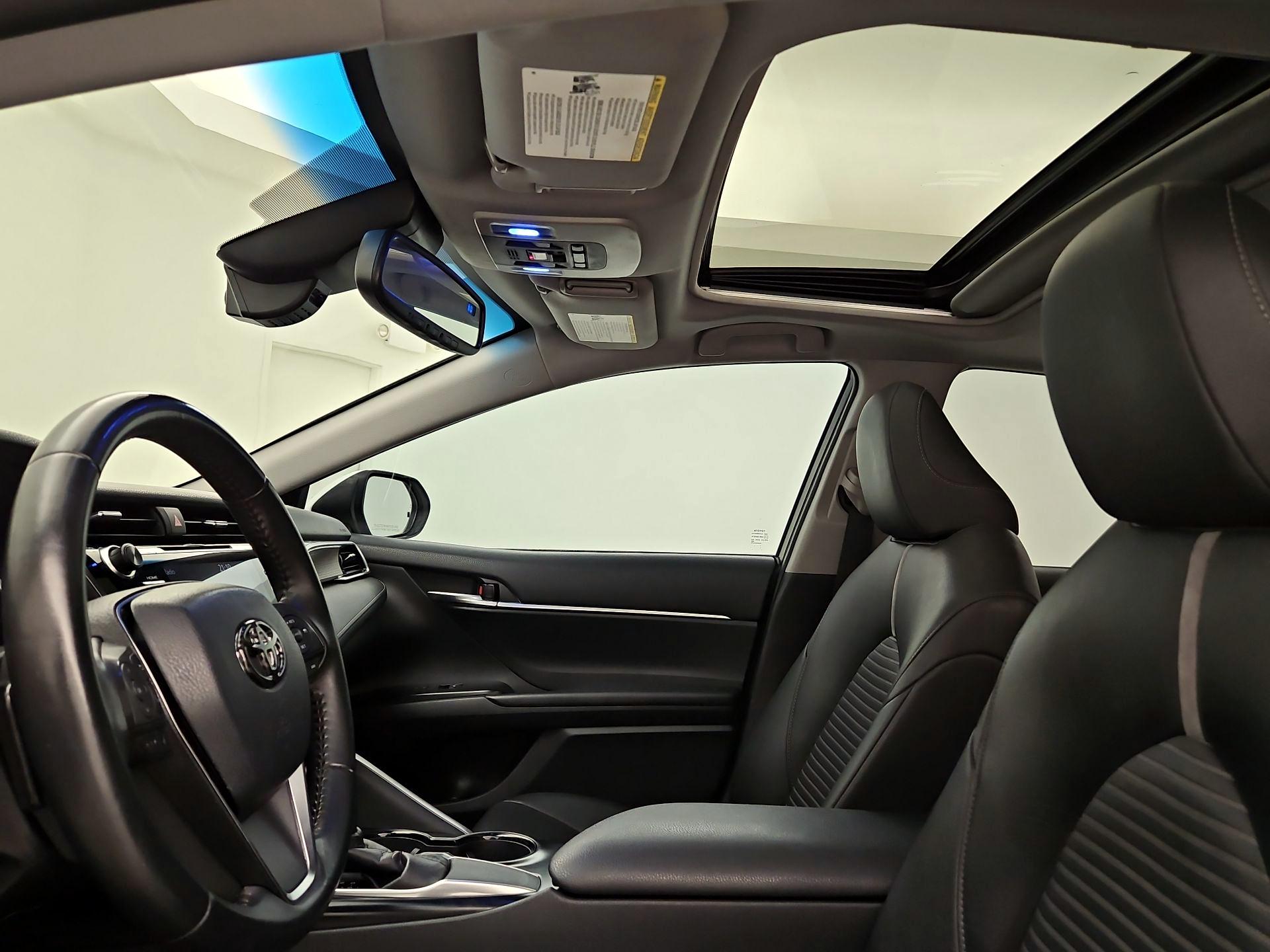 Thumbnail: 2018 Toyota Camry - 19