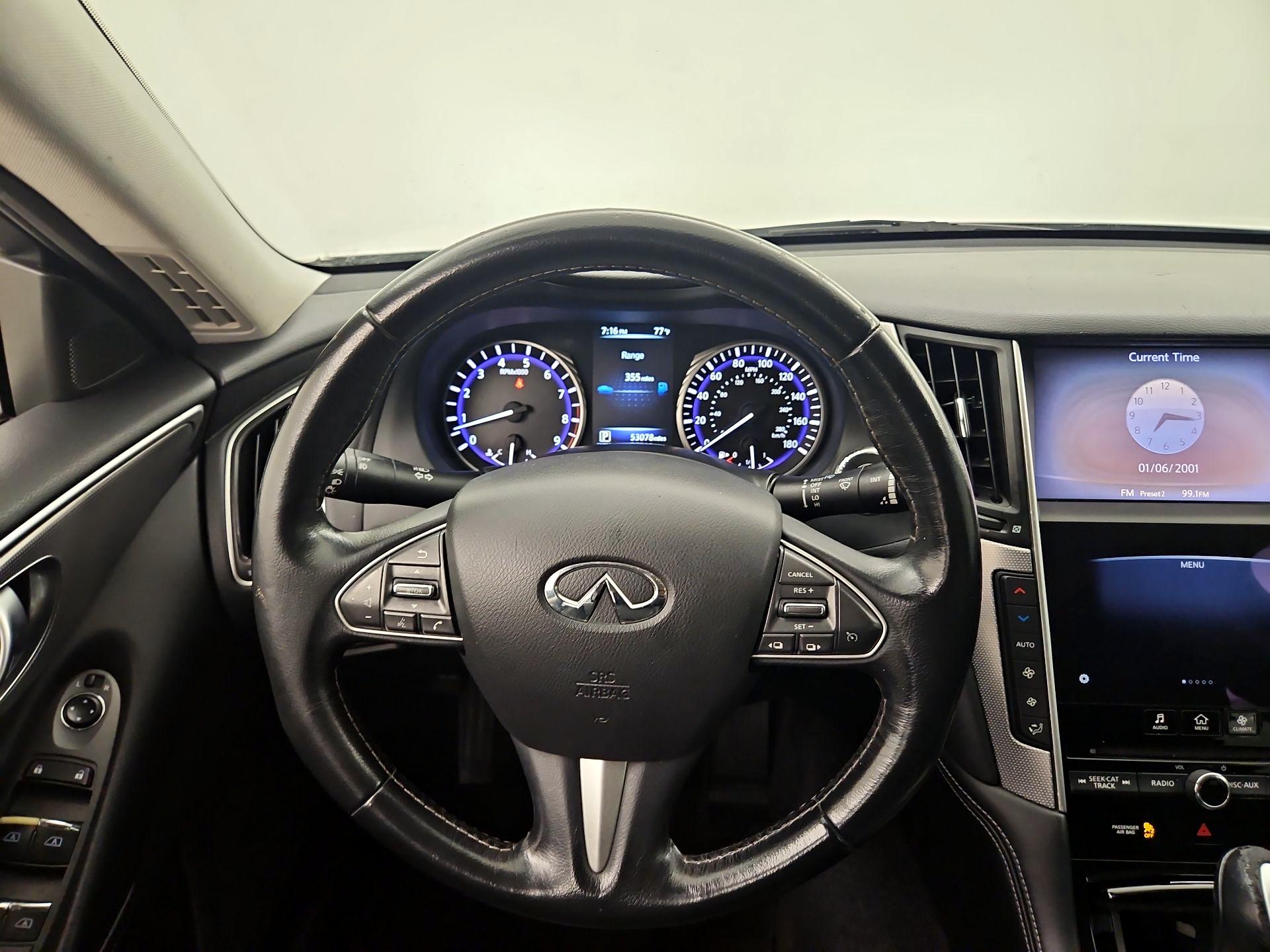 Thumbnail: 2015 INFINITI Q50 - 10