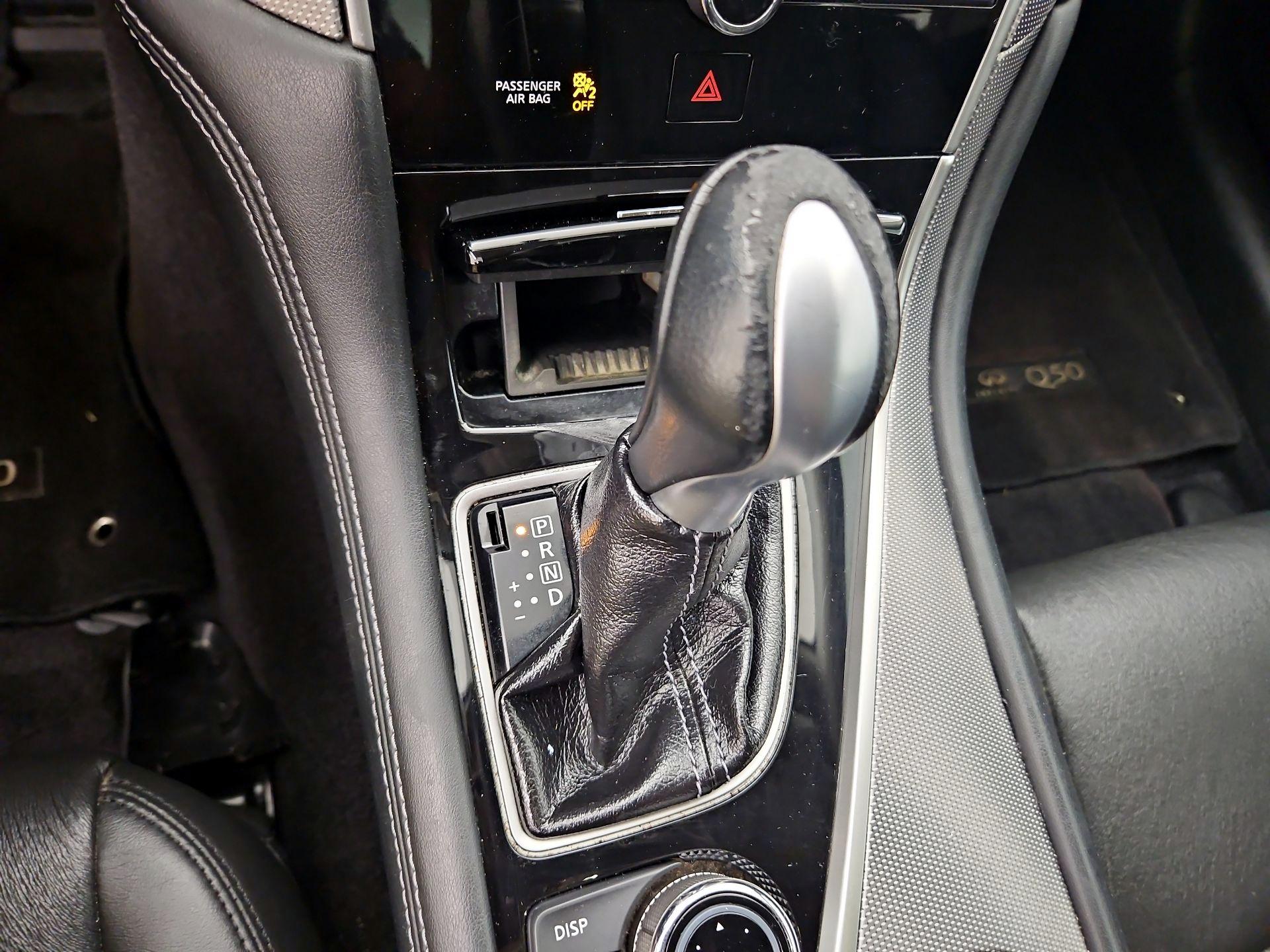 Thumbnail: 2015 INFINITI Q50 - 17