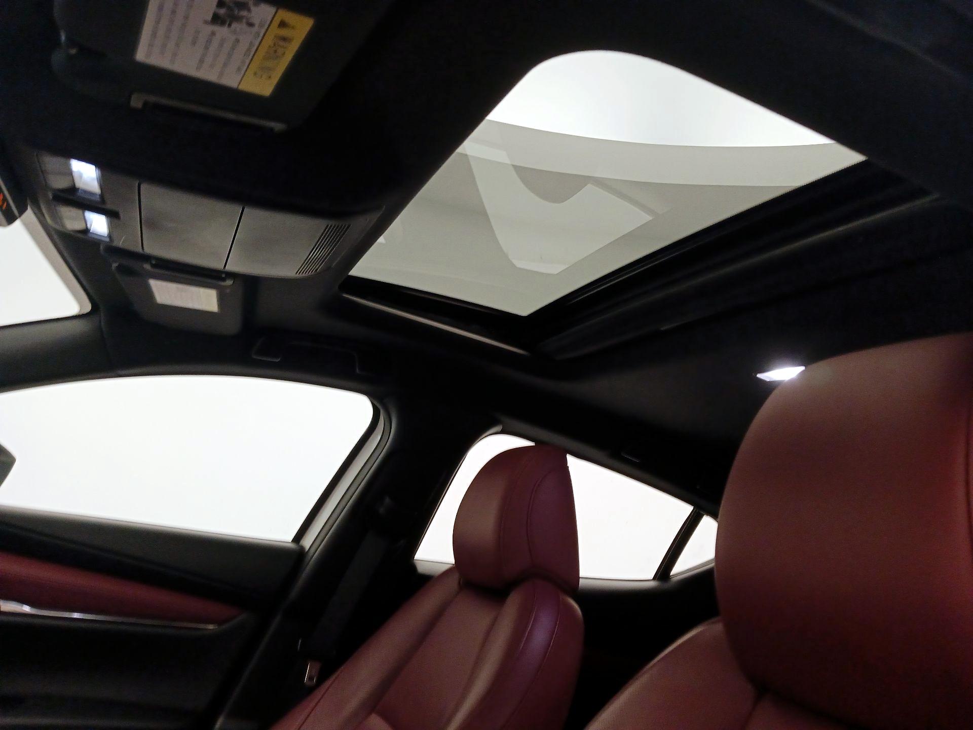 Thumbnail: 2022 Mazda Mazda3 - 19