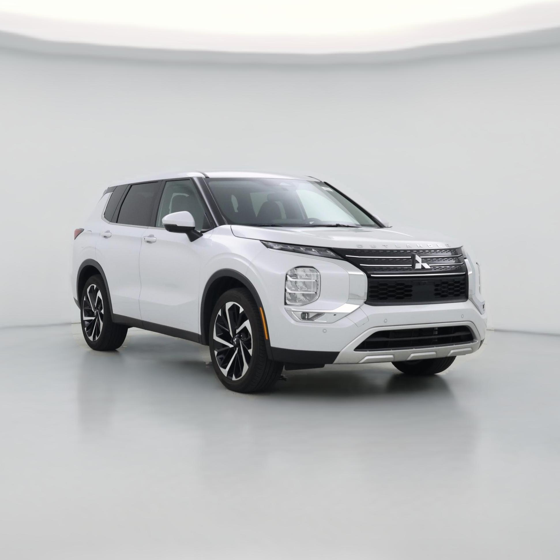Thumbnail: 2024 Mitsubishi Outlander - 1