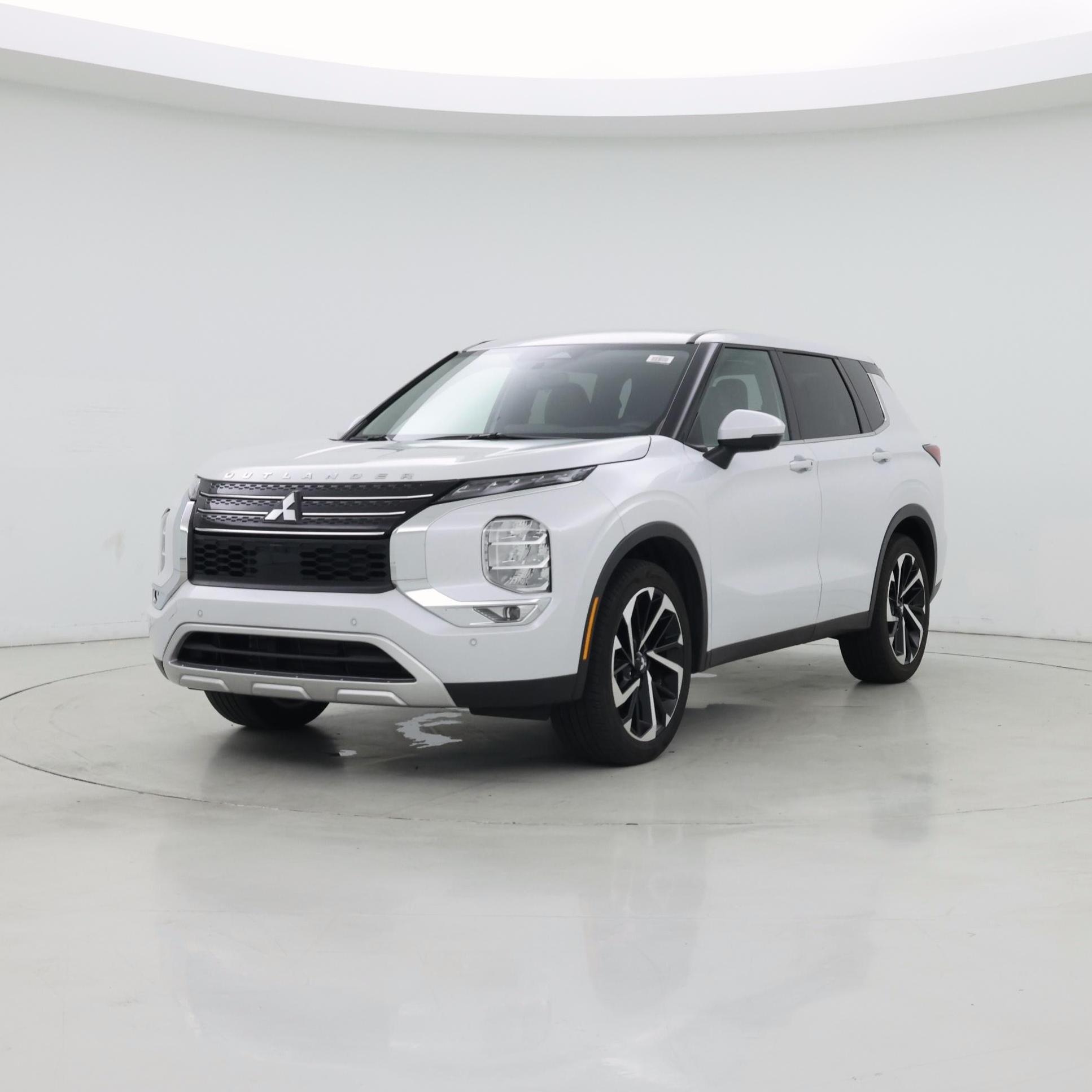 Thumbnail: 2024 Mitsubishi Outlander - 4