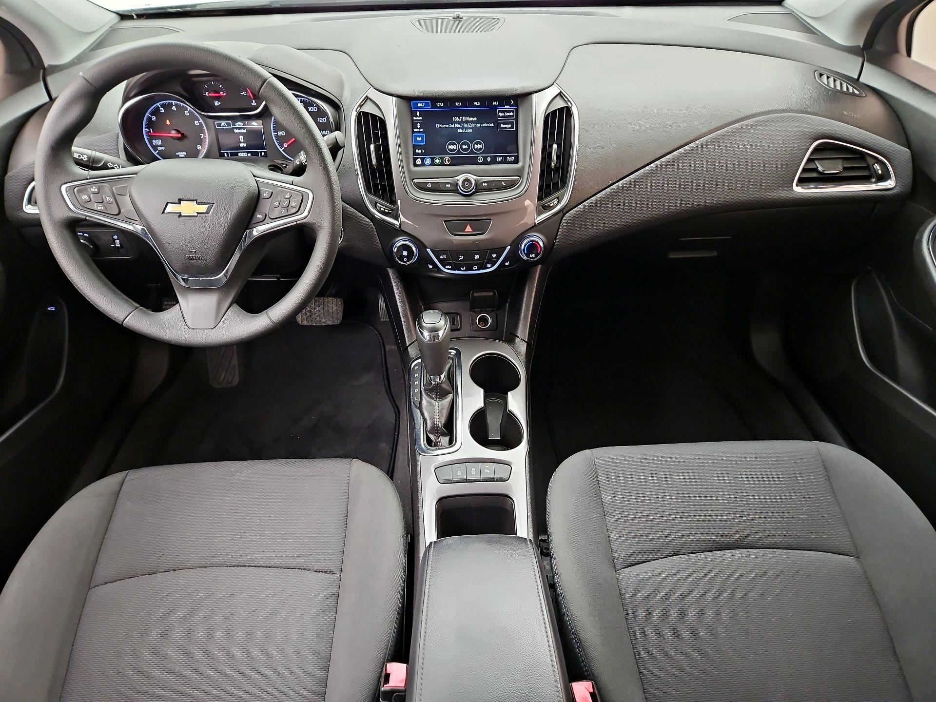 Thumbnail: 2019 Chevrolet Cruze - 9