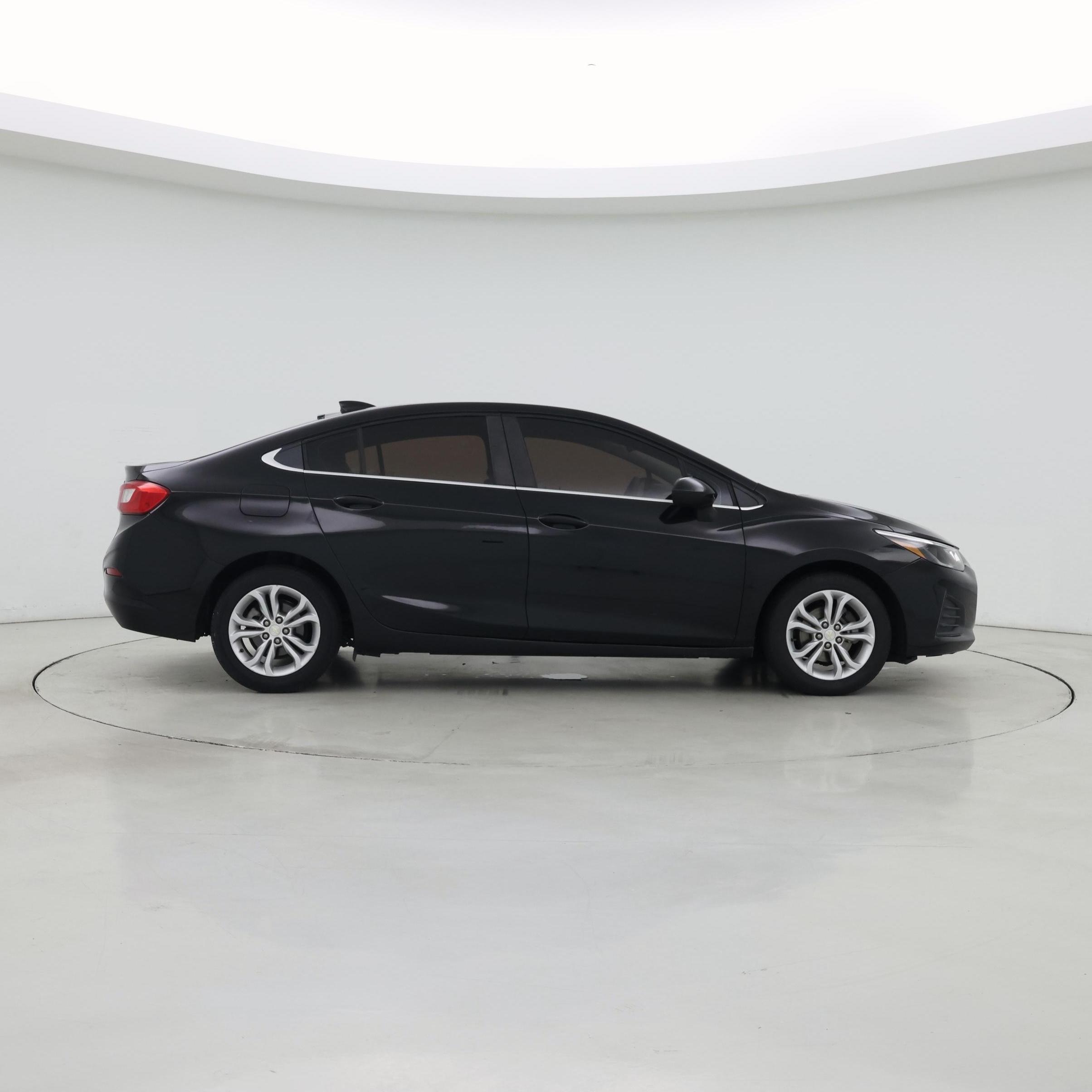 Thumbnail: 2019 Chevrolet Cruze - 7