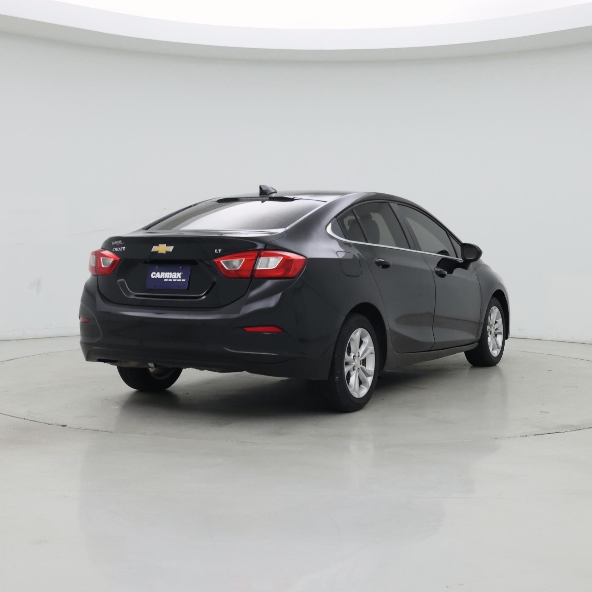 Thumbnail: 2019 Chevrolet Cruze - 8