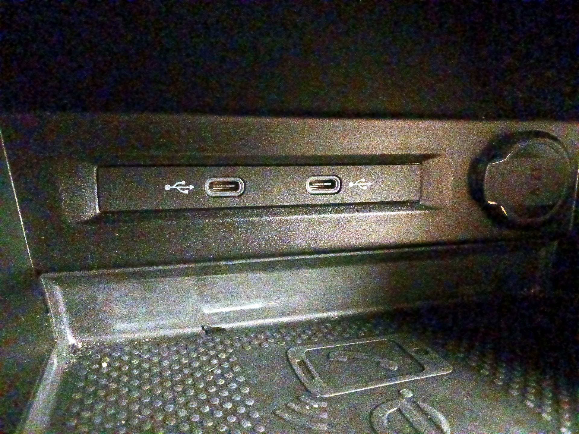 Thumbnail: 2023 Volkswagen Tiguan - 18