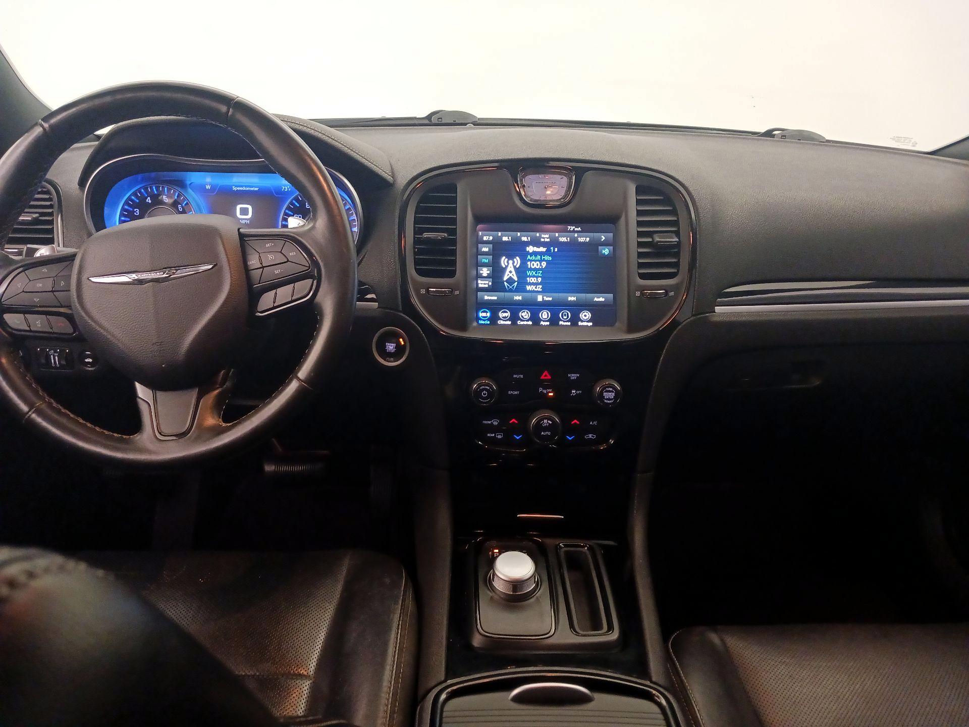 Thumbnail: 2020 Chrysler 300 - 9