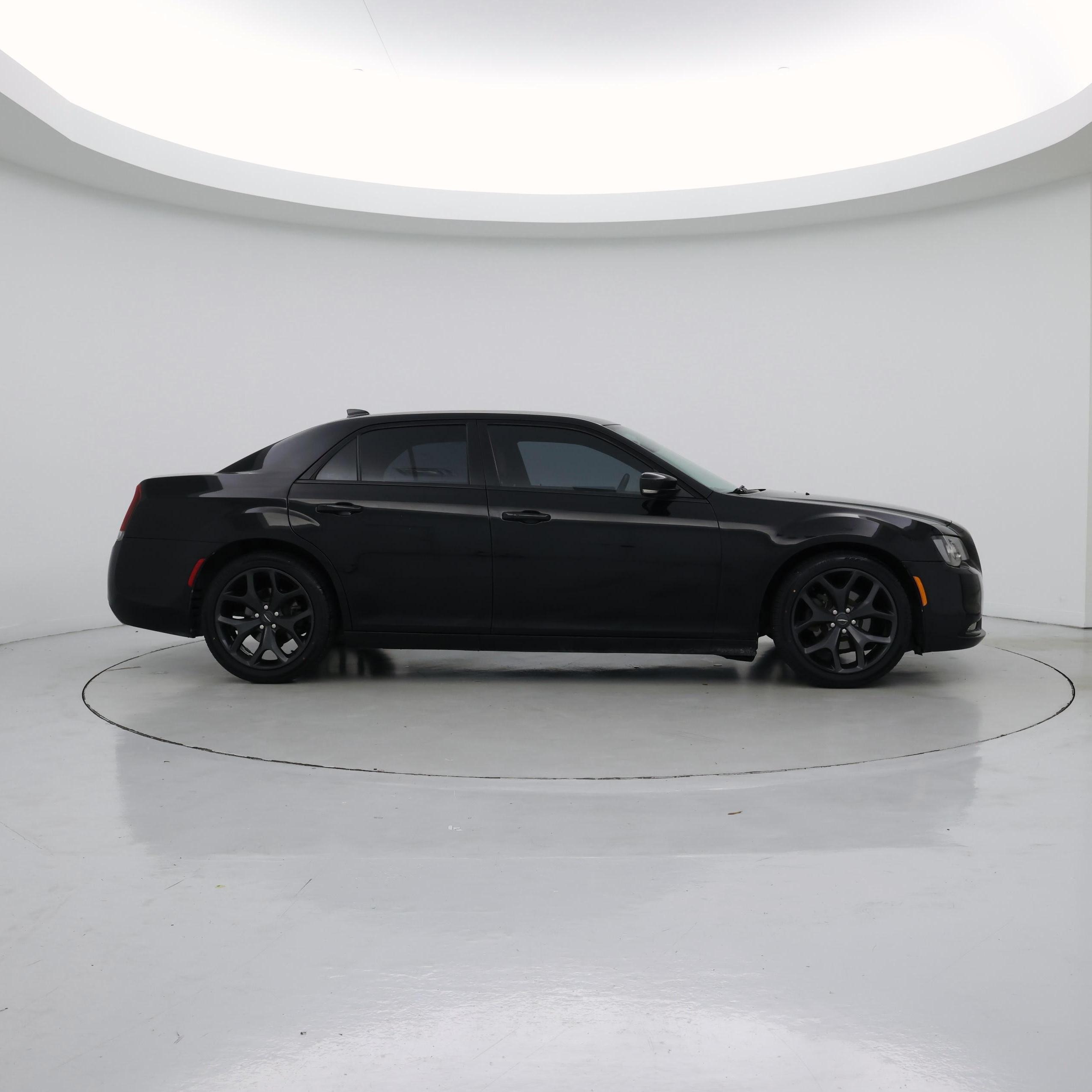 Thumbnail: 2020 Chrysler 300 - 7