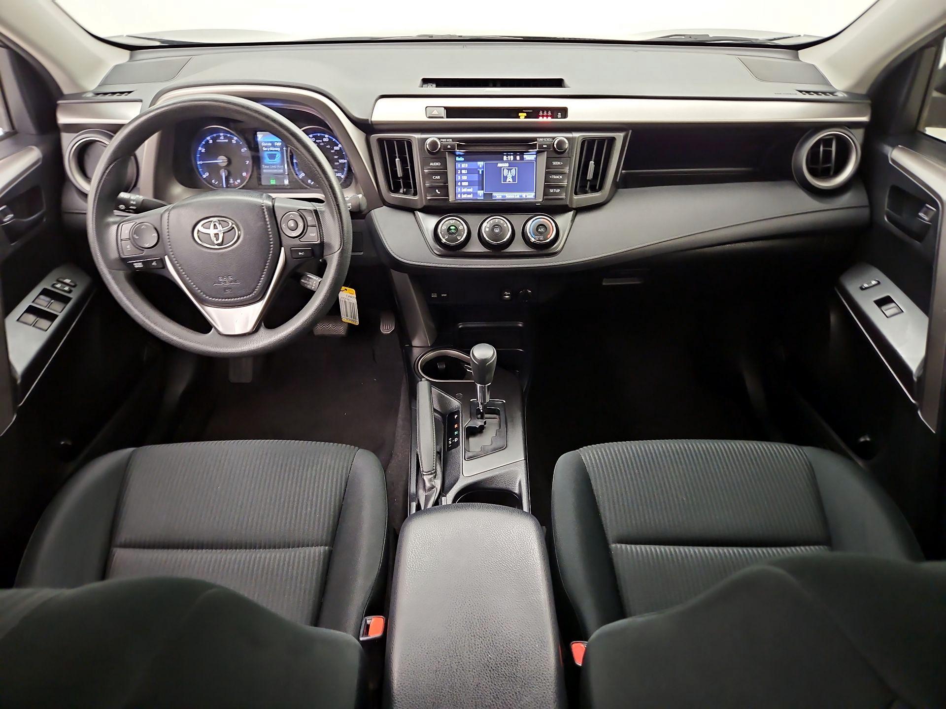 Thumbnail: 2018 Toyota RAV4 - 9