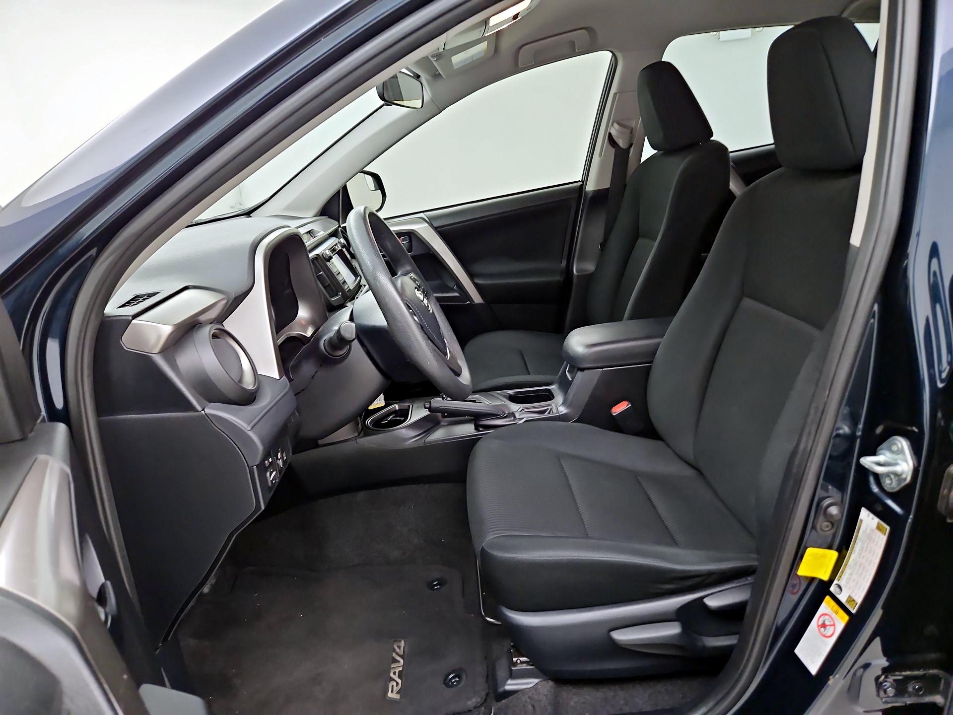 Thumbnail: 2018 Toyota RAV4 - 11