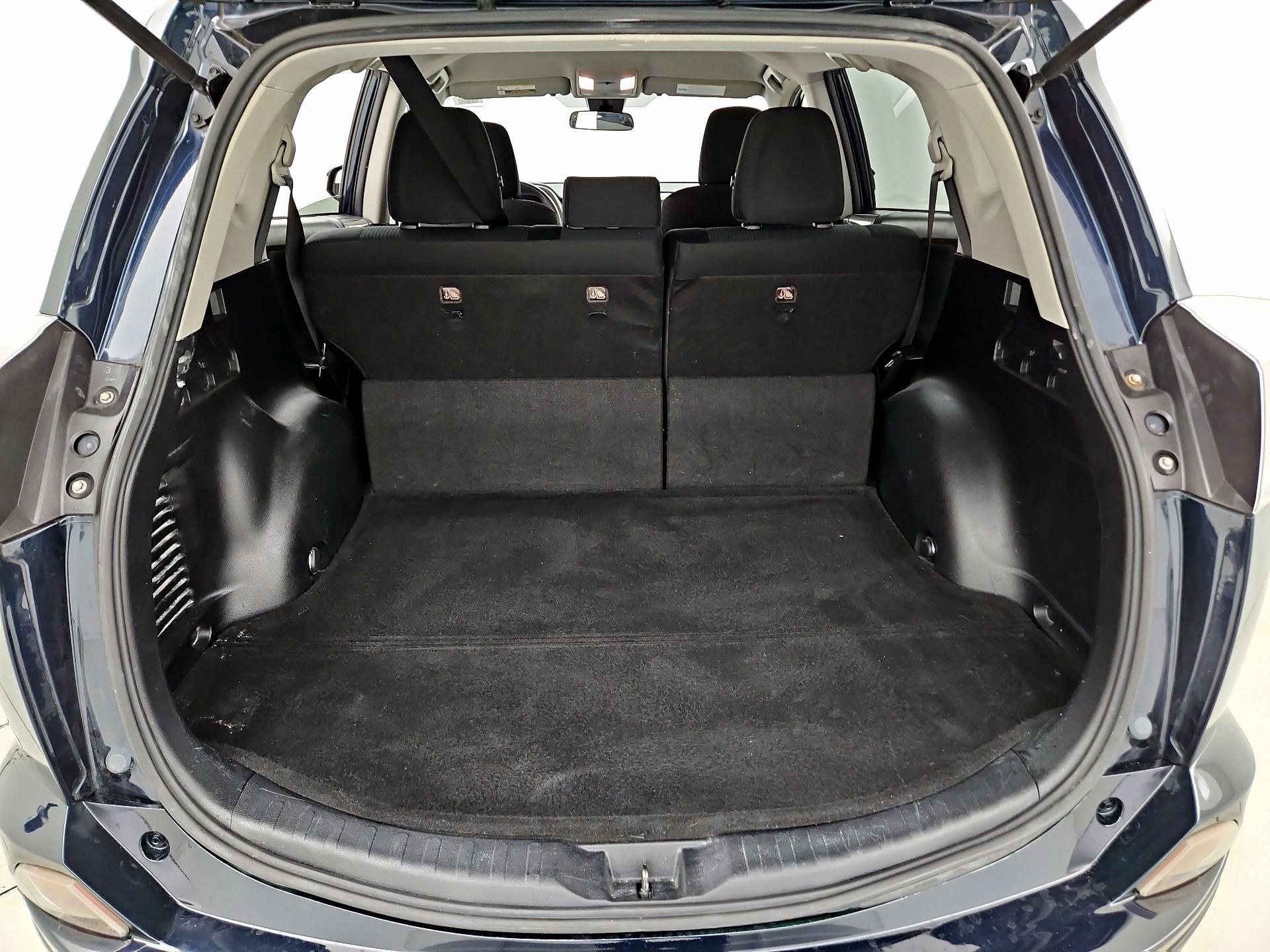 Thumbnail: 2018 Toyota RAV4 - 20