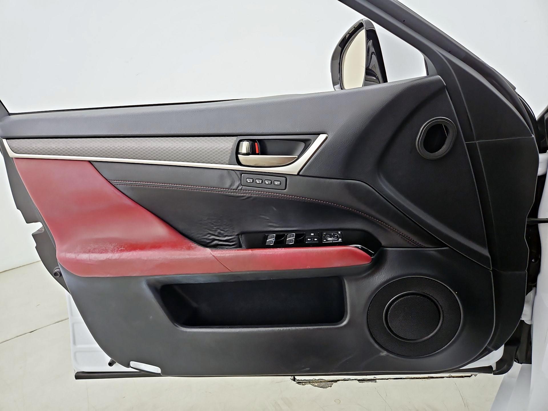 Thumbnail: 2017 Lexus GS - 12