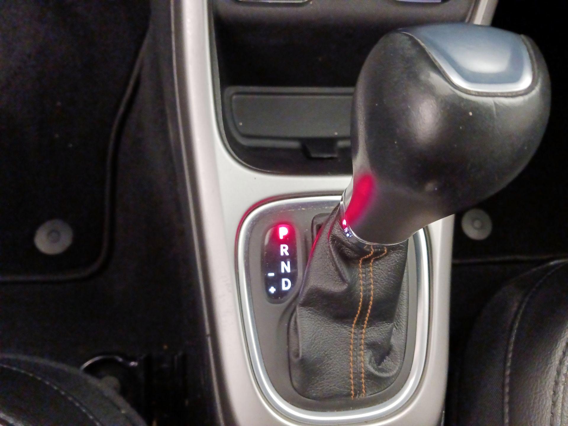 Thumbnail: 2021 Jeep Compass - 17