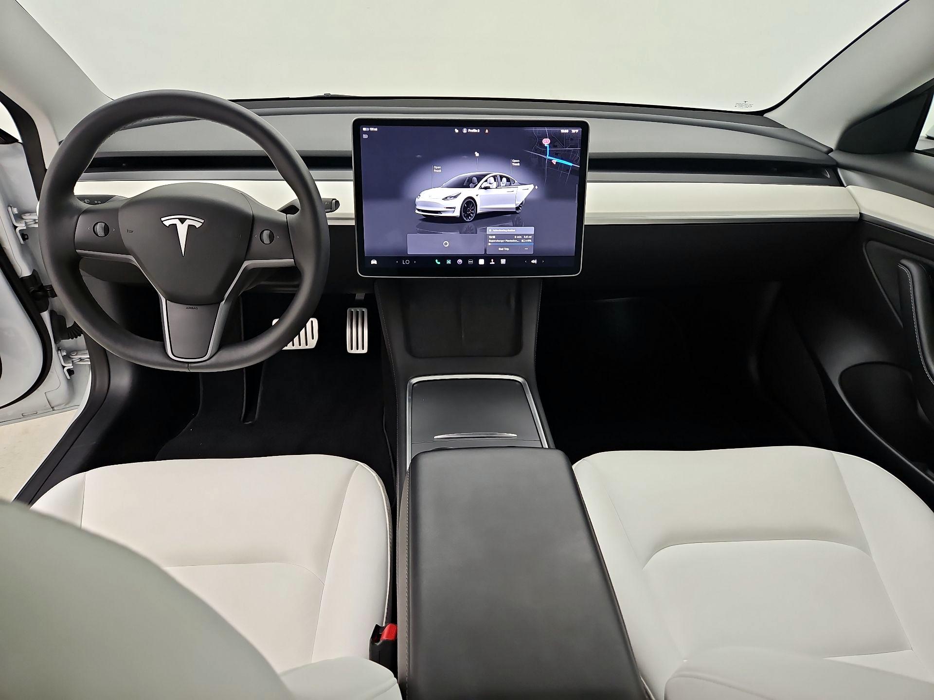 Thumbnail: 2022 Tesla Model 3 - 9
