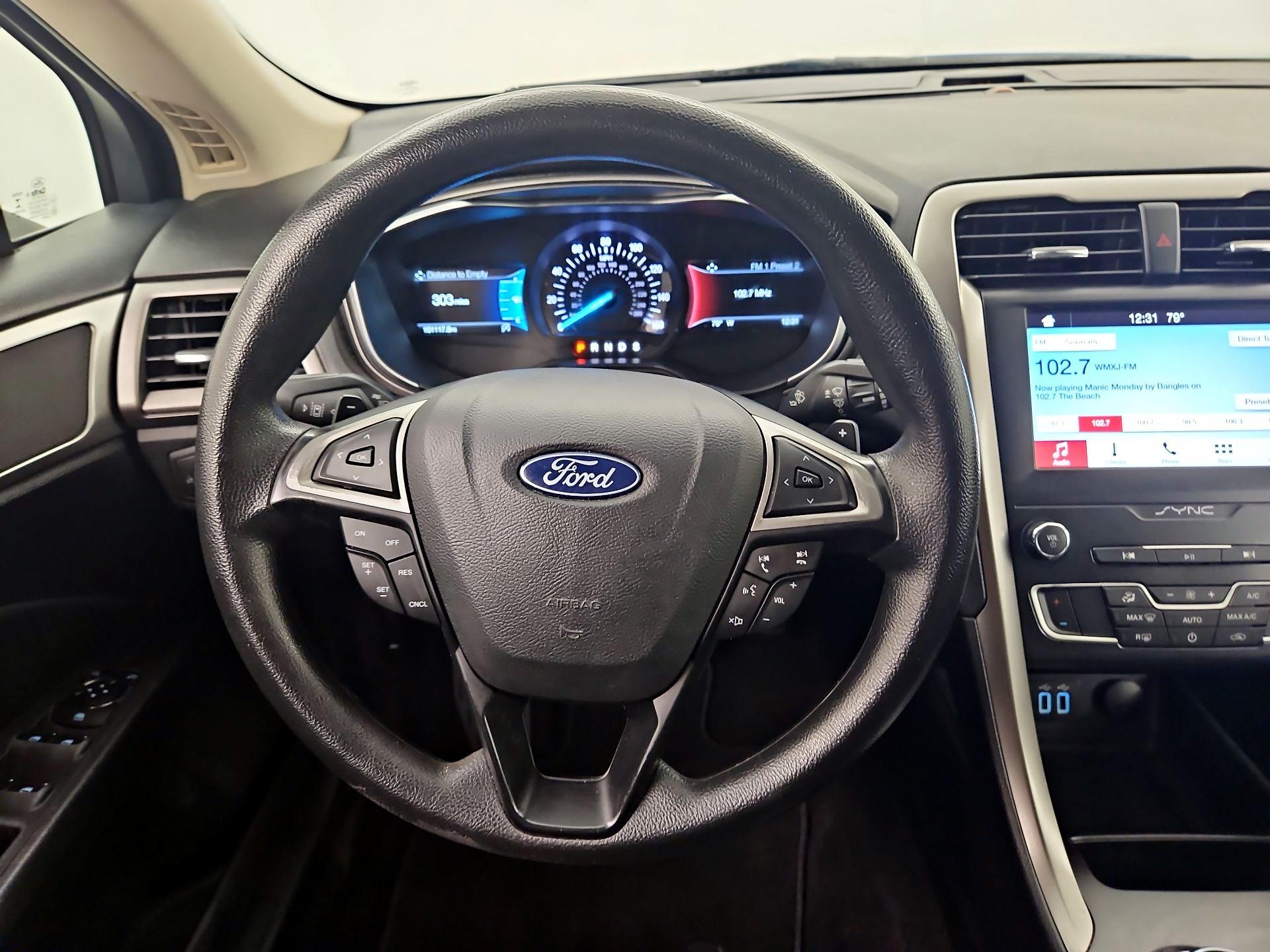 Thumbnail: 2019 Ford Fusion - 10