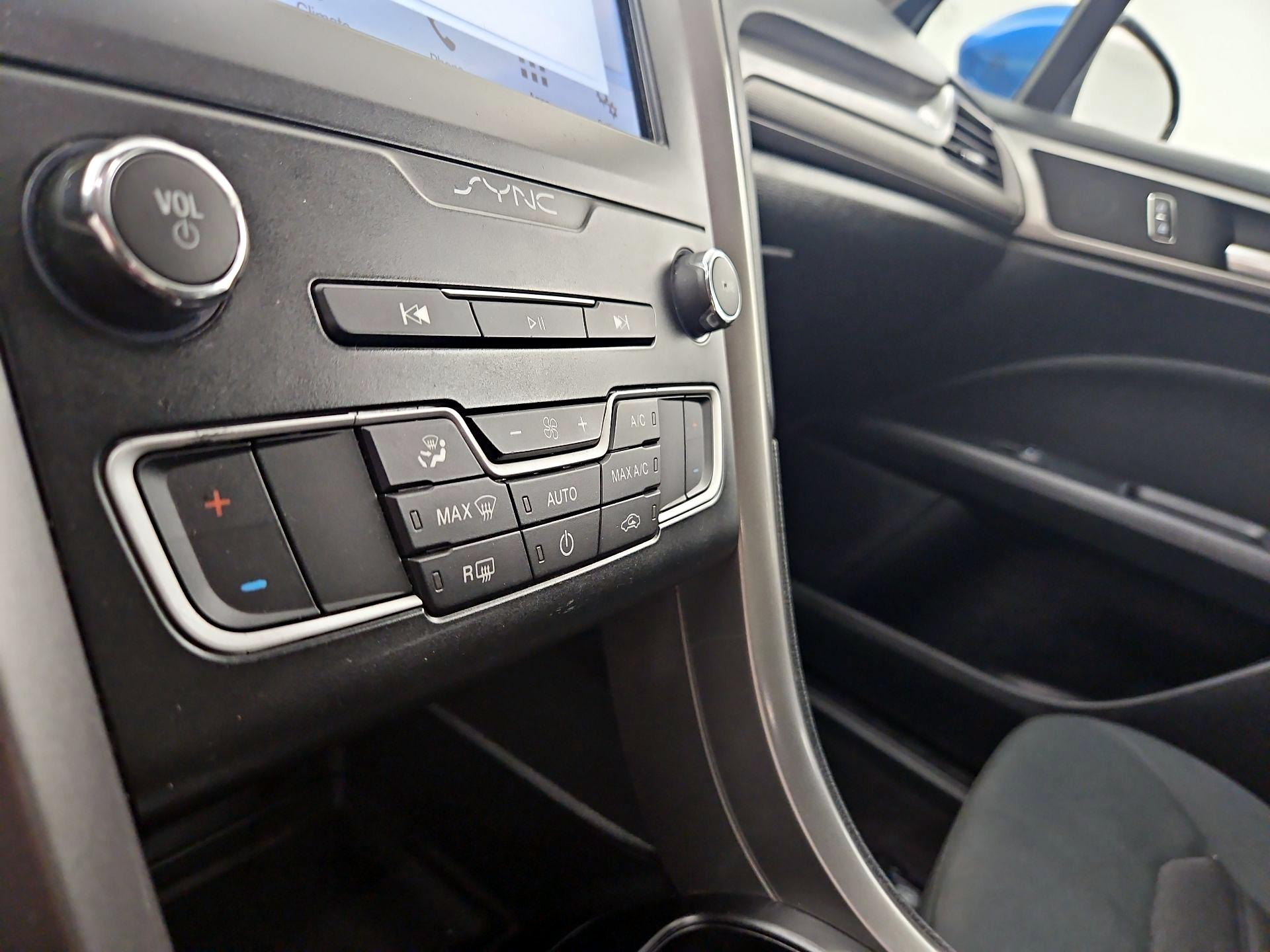 Thumbnail: 2019 Ford Fusion - 16